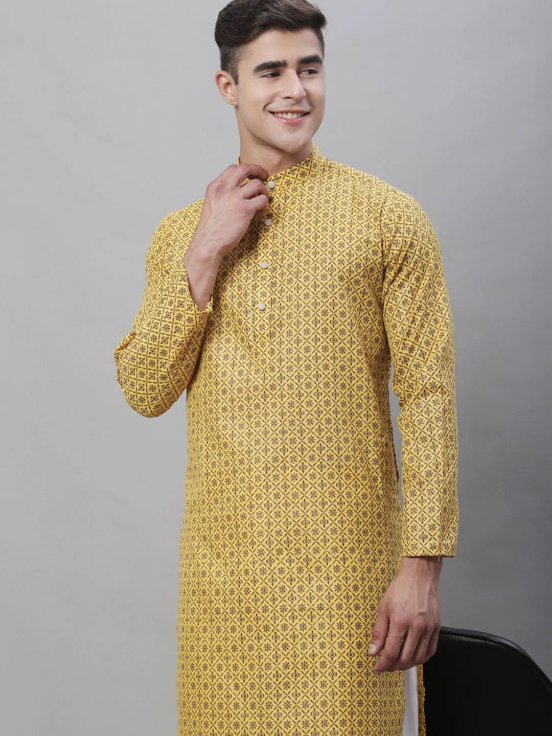SOJANYA Men Geometric Printed Cotton Linen Kurta - Image 2