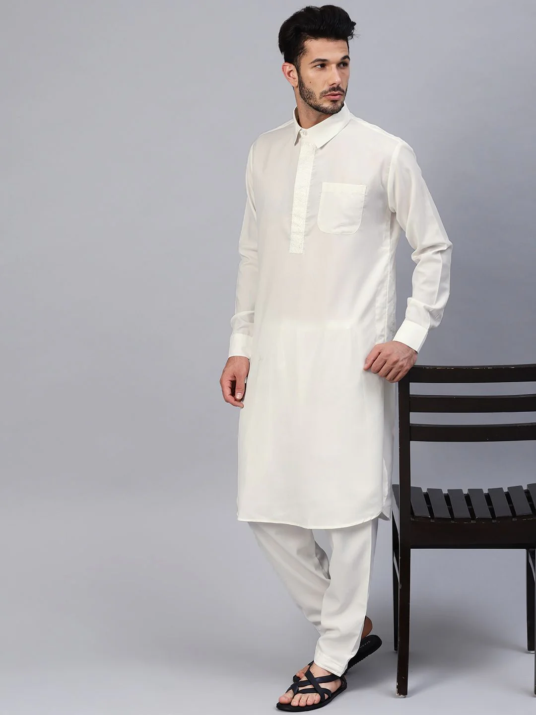 SOJANYA Men Off-White Solid Pathani Kurta with Salwar - Image 6