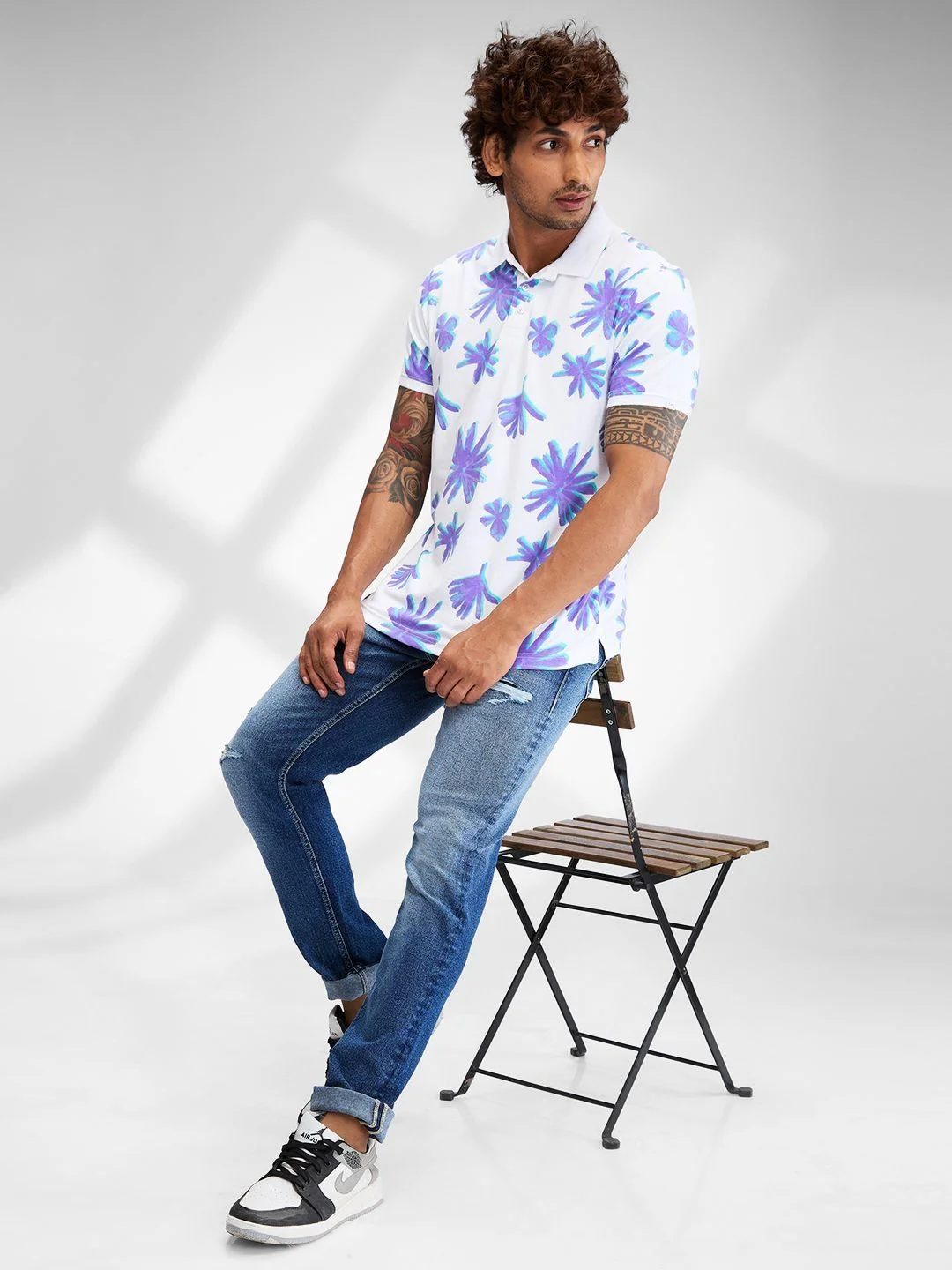 SPYKAR Men Floral Printed Polo Collar Tropical Slim Fit T-shirt - Image 4