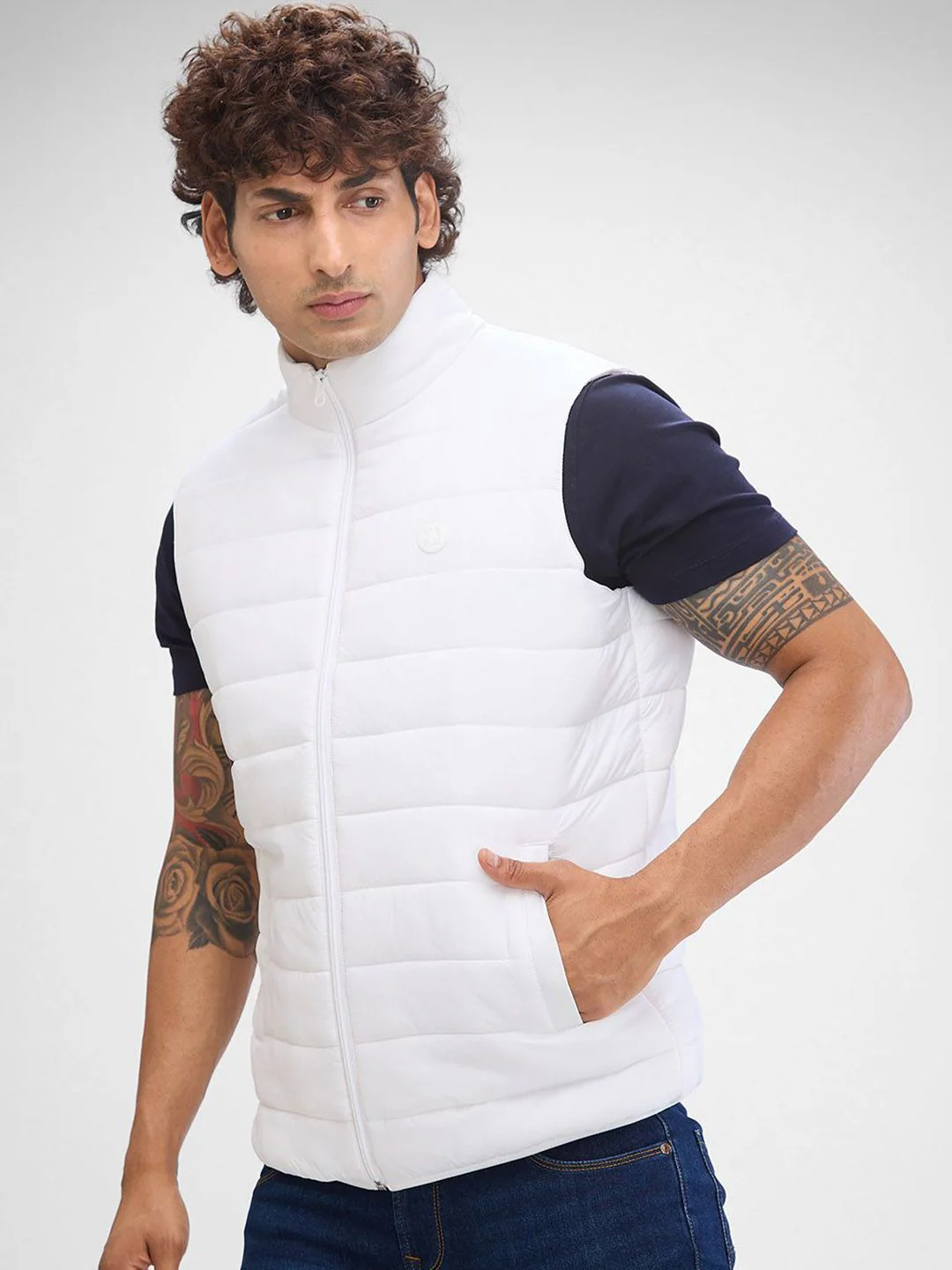 SPYKAR Men Sleeveless Regular Fit Padded Jacket - Image 3