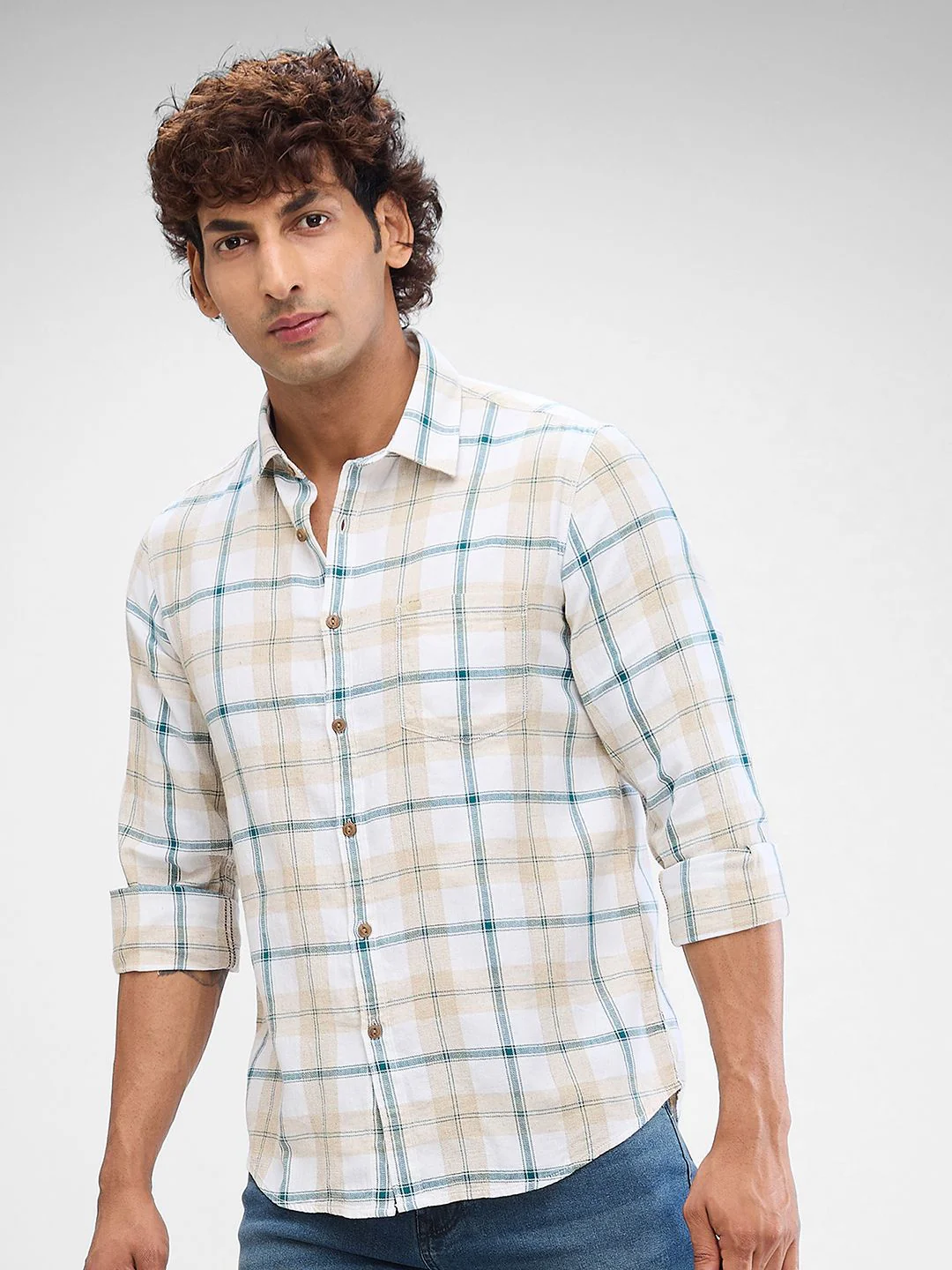 SPYKAR Men Slim Fit Opaque Checked Spread Collar Casual Shirt - Image 3