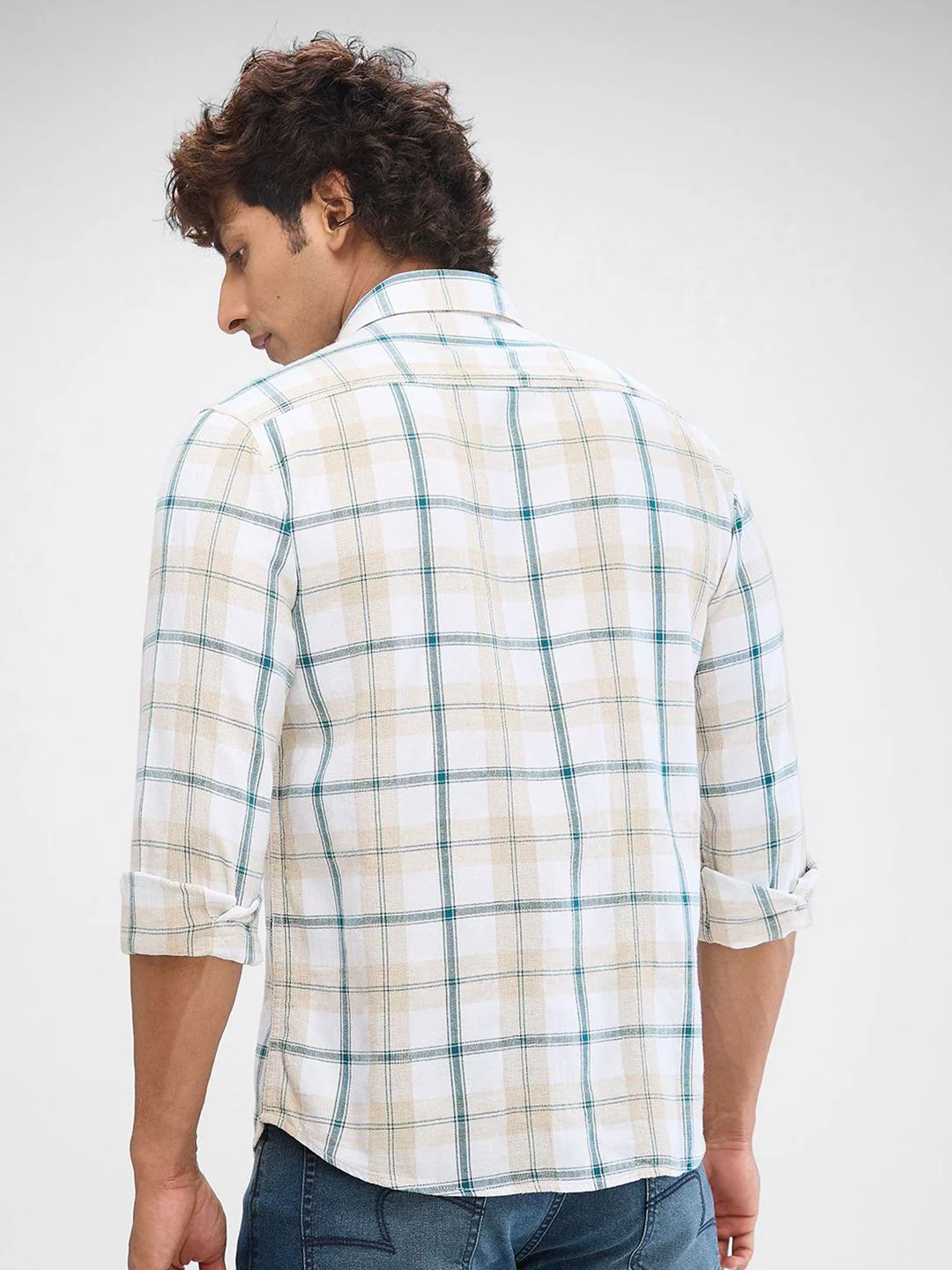 SPYKAR Men Slim Fit Opaque Checked Spread Collar Casual Shirt - Image 5