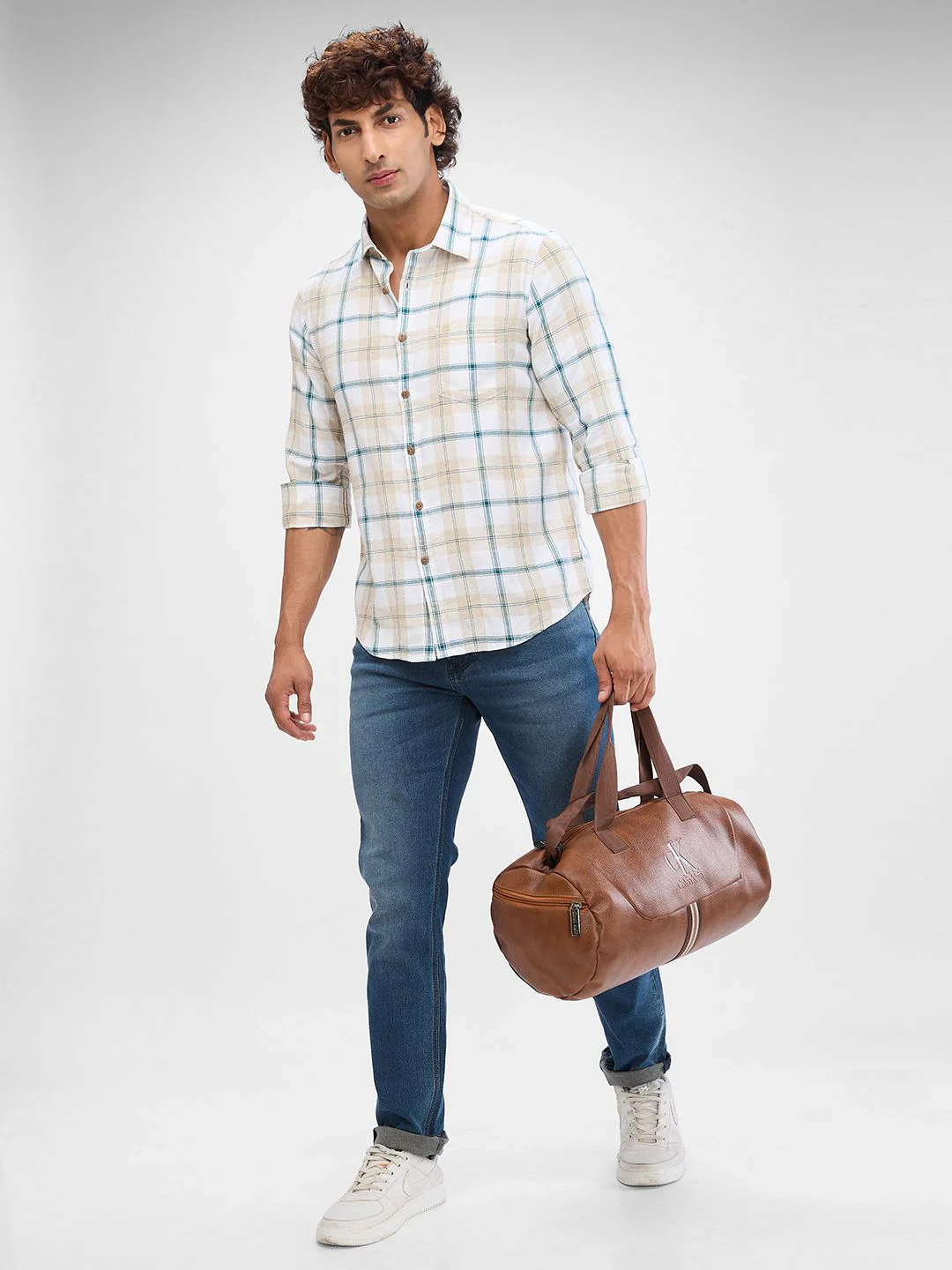 SPYKAR Men Slim Fit Opaque Checked Spread Collar Casual Shirt - Image 6