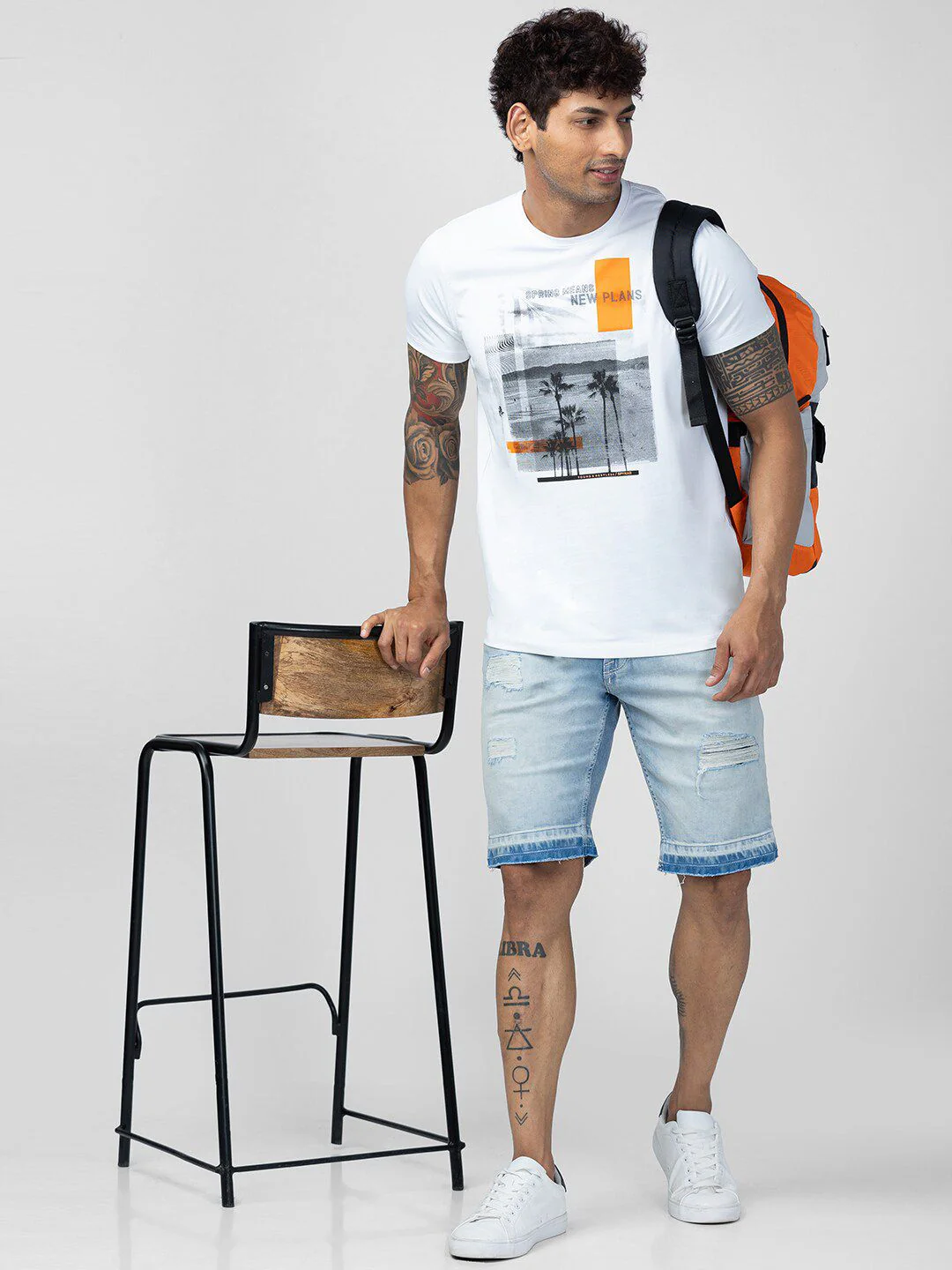 SPYKAR Men Washed Cotton Regular Fit Denim Shorts - Image 4