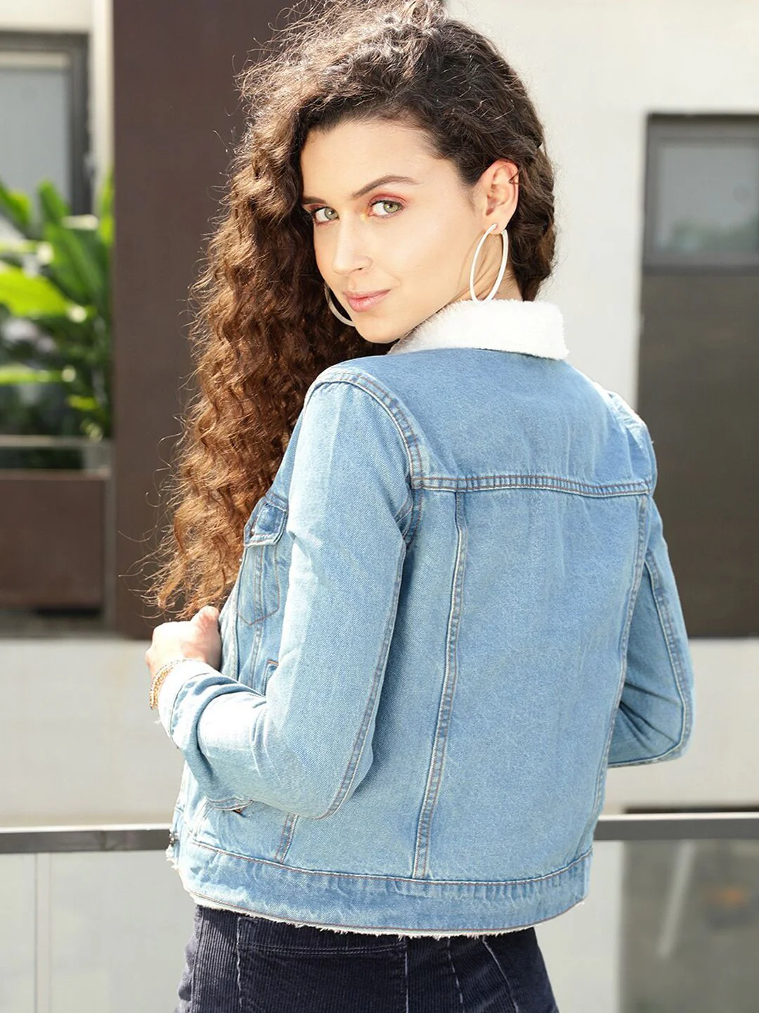 STREET 9 Women Blue White Washed Crop Cotton Denim Jacket - Image 5