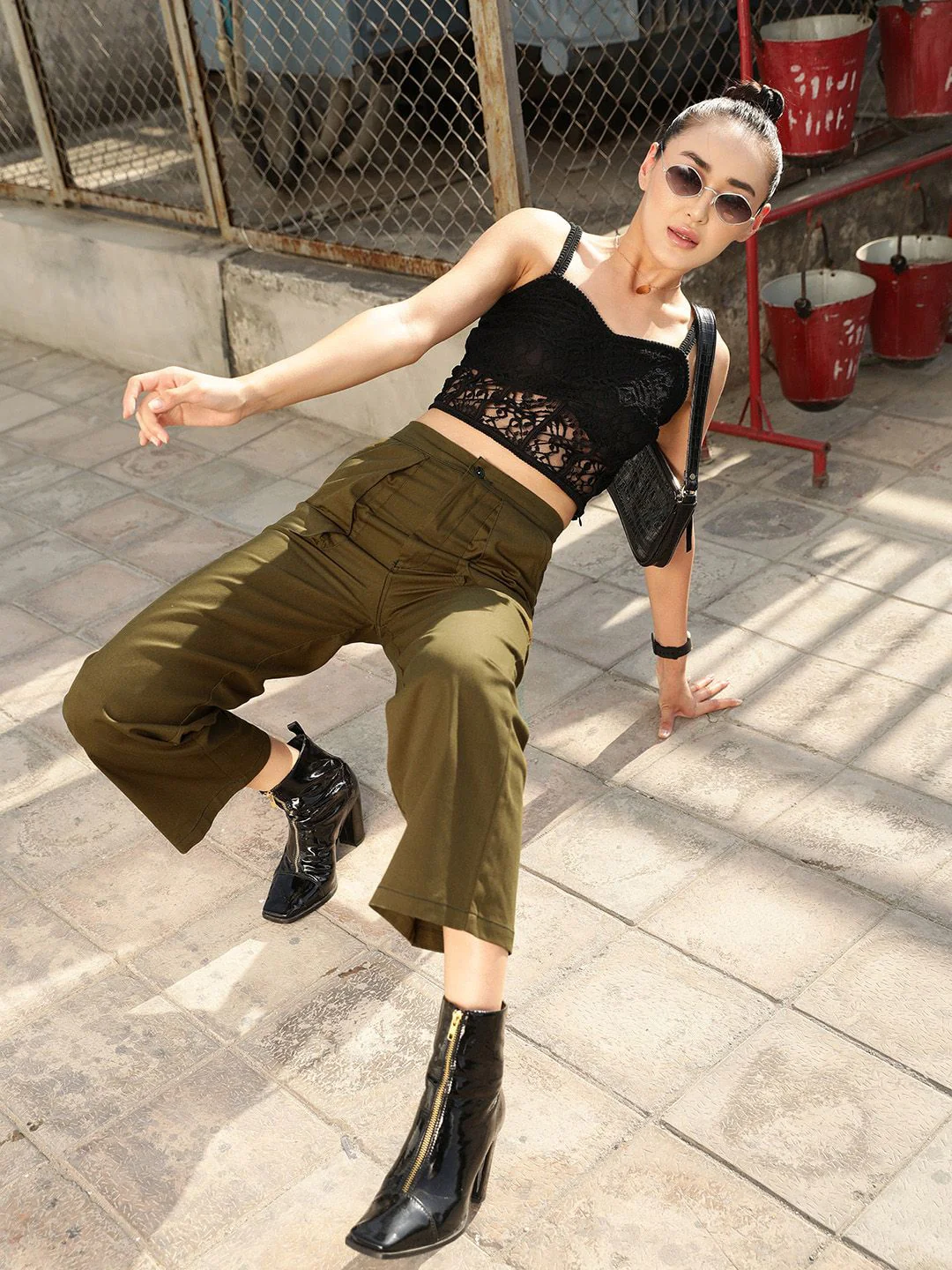 STREET 9 Women Olive Green Relaxed High-Rise Cotton Trousers - Image 4