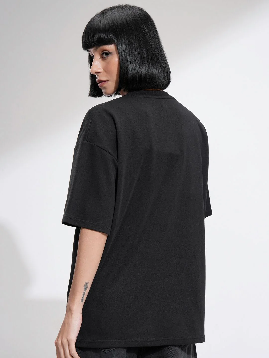 Street By Tokyo Talkies Women Solid Oversized Front Embellished T-Shirt - Image 4