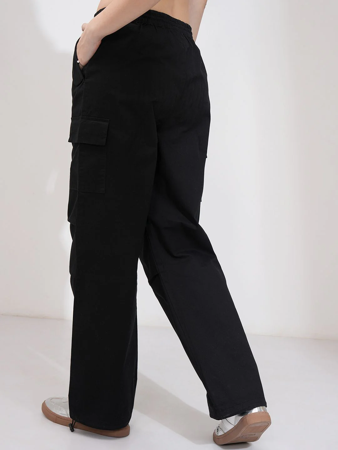 Street By Tokyo Talkies Women Straight Fit Pleated Cotton Cargos - Image 3