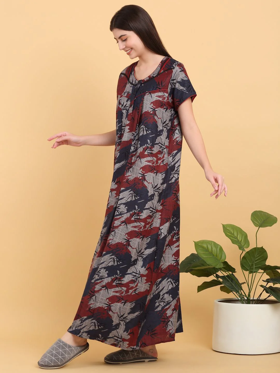Sweet Dreams Round Neck Print Maxi Nightdress - Image 4