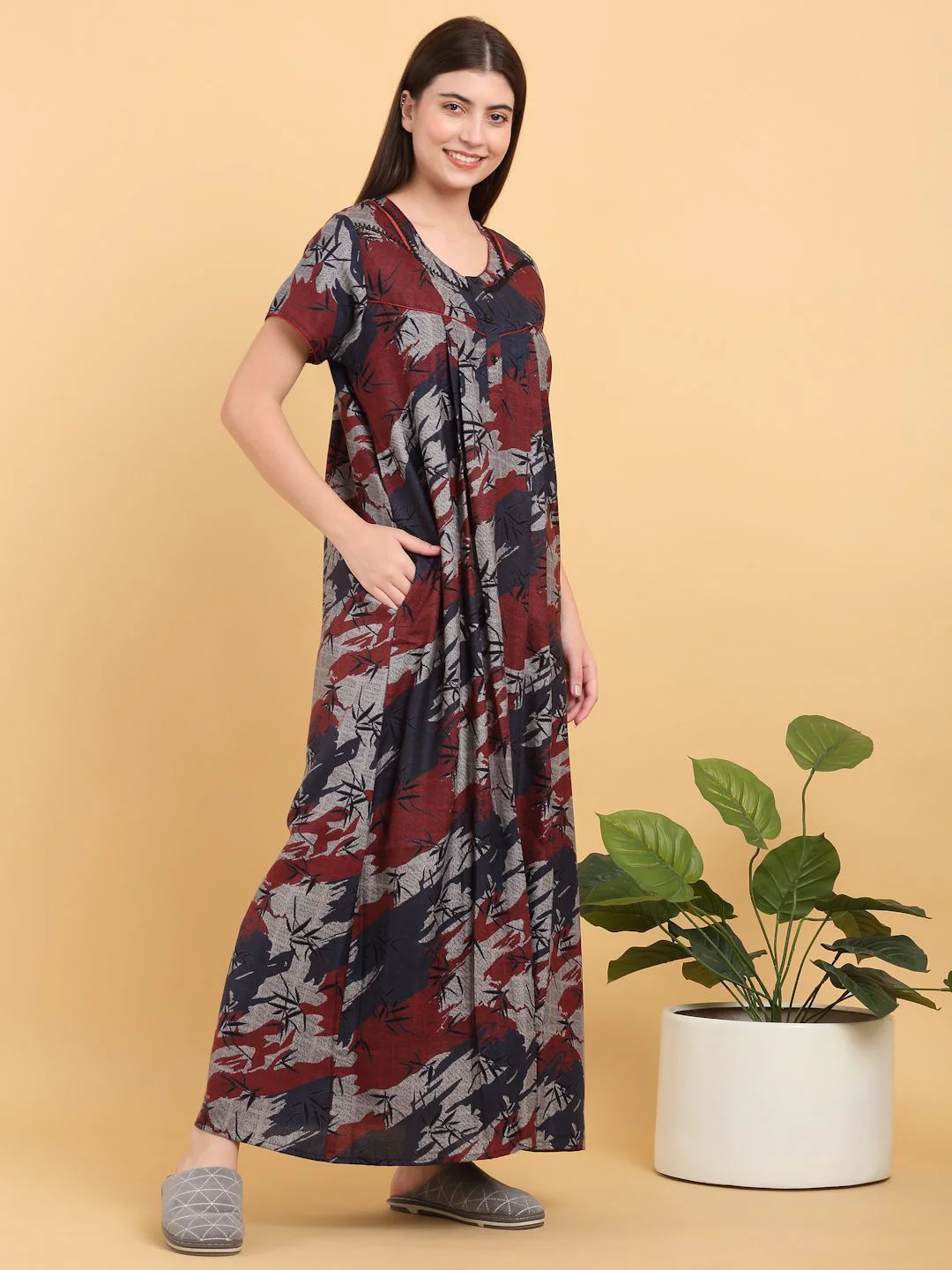 Sweet Dreams Round Neck Print Maxi Nightdress - Image 5