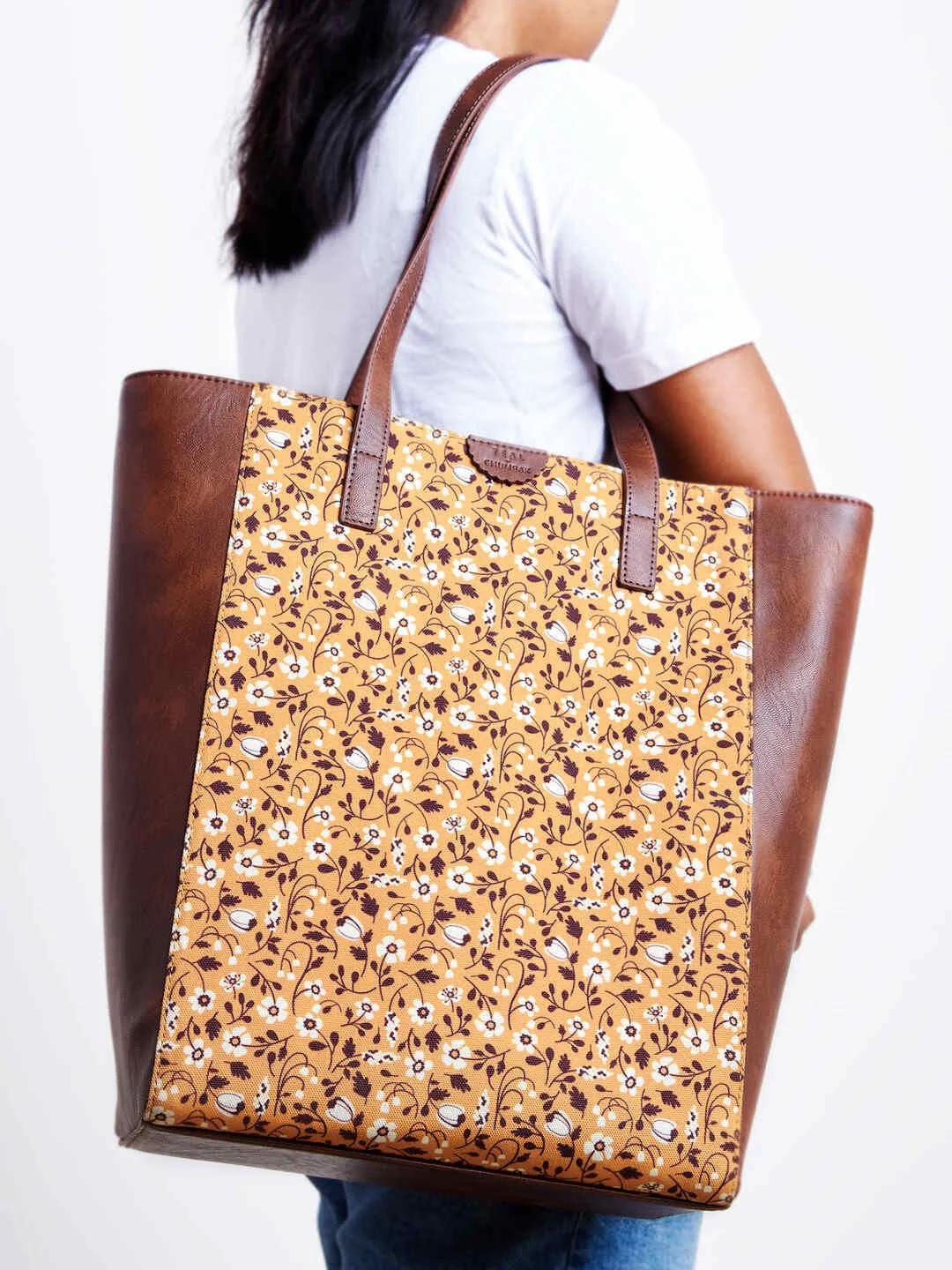 TEAL BY CHUMBAK Women Floral Printed Canvas Shopper Tote Bag - Image 7