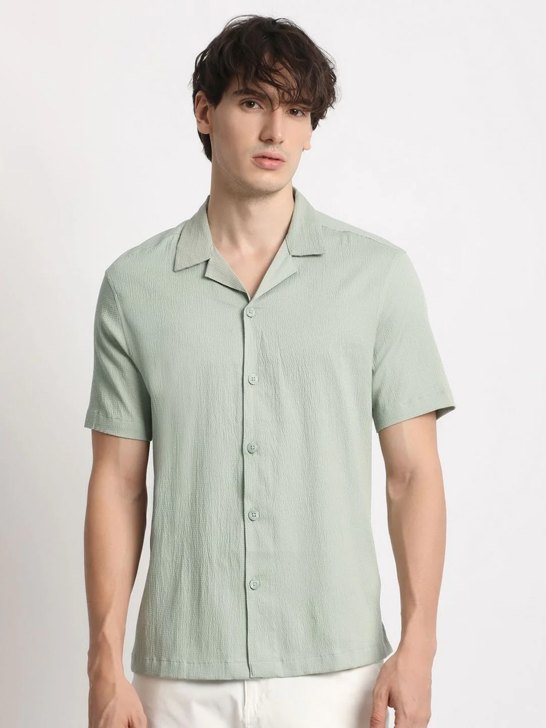 THE BEAR HOUSE Cuban Collar Seersucker Weave Casual Shirt - Image 2