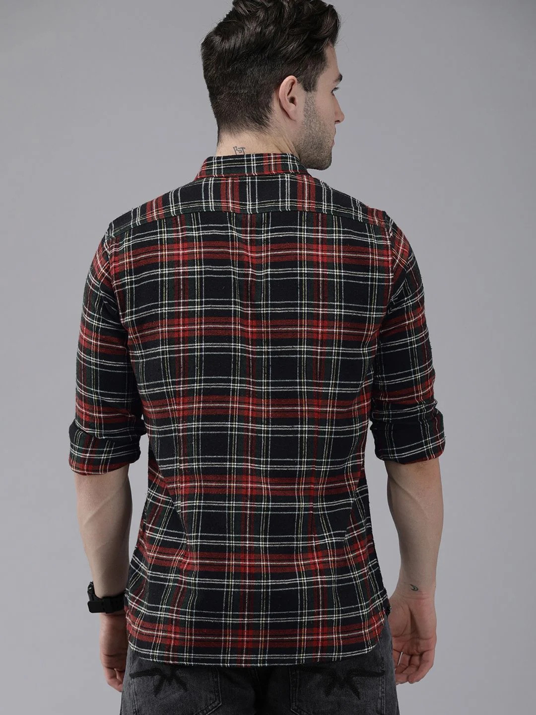 THE BEAR HOUSE Men Black & Red Slim Fit Tartan Checked Flannel Pure Cotton Casual Shirt - Image 4