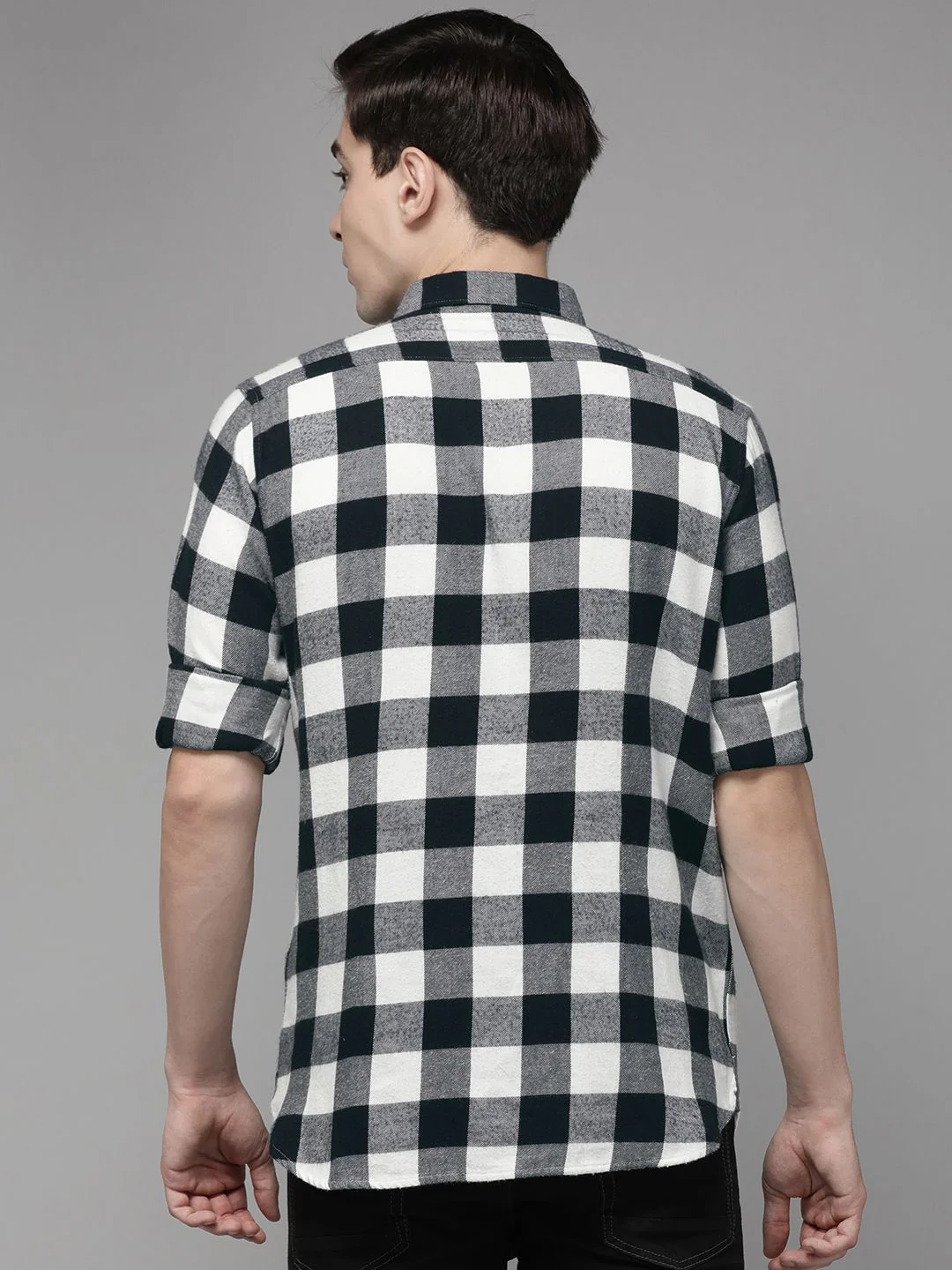 THE BEAR HOUSE Men Black Slim Fit Pure Cotton Checked Casual Shirt - Image 6