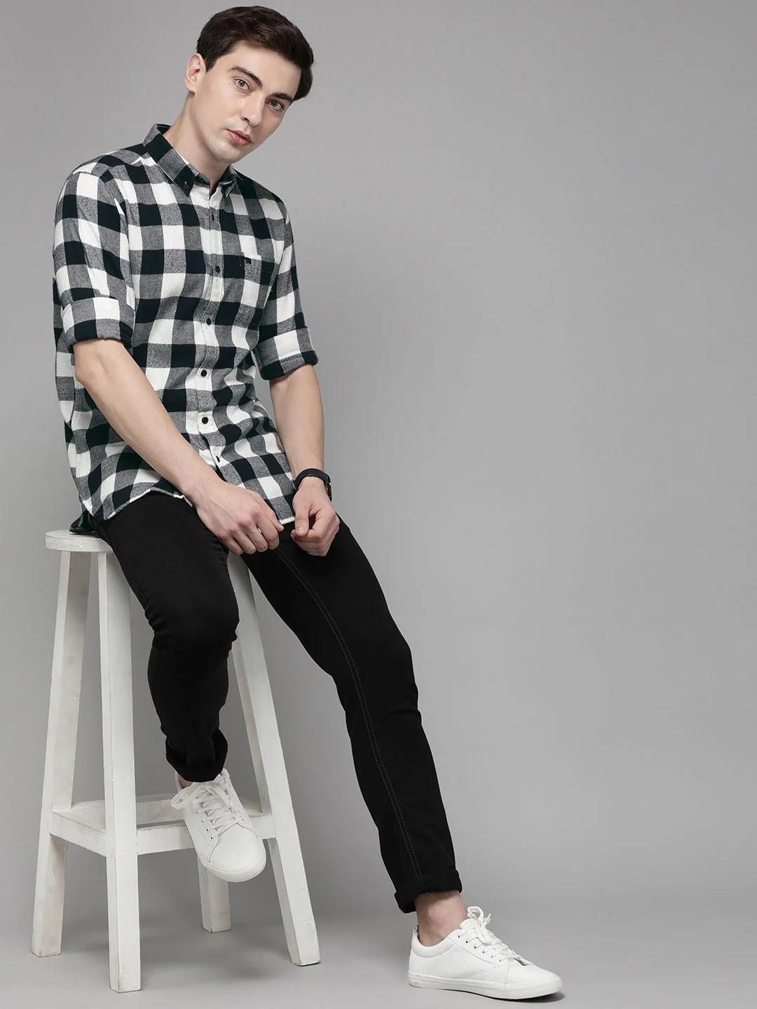 THE BEAR HOUSE Men Black Slim Fit Pure Cotton Checked Casual Shirt - Image 7