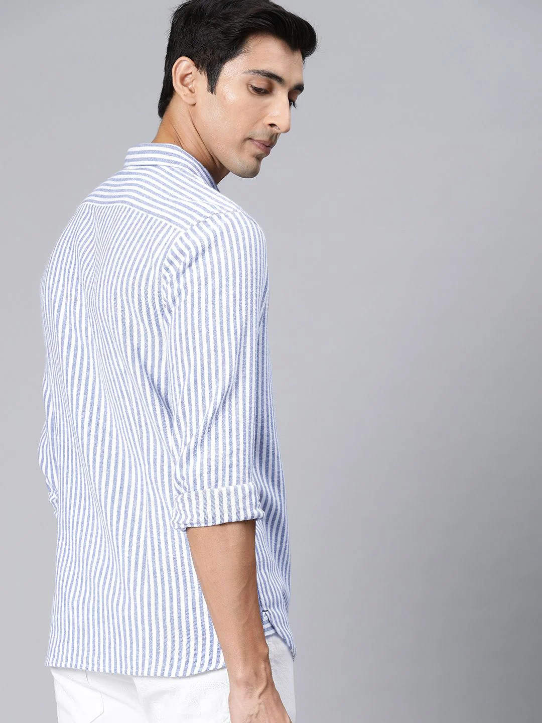 THE BEAR HOUSE Men Blue & White Slim Fit Striped Casual Shirt - Image 4