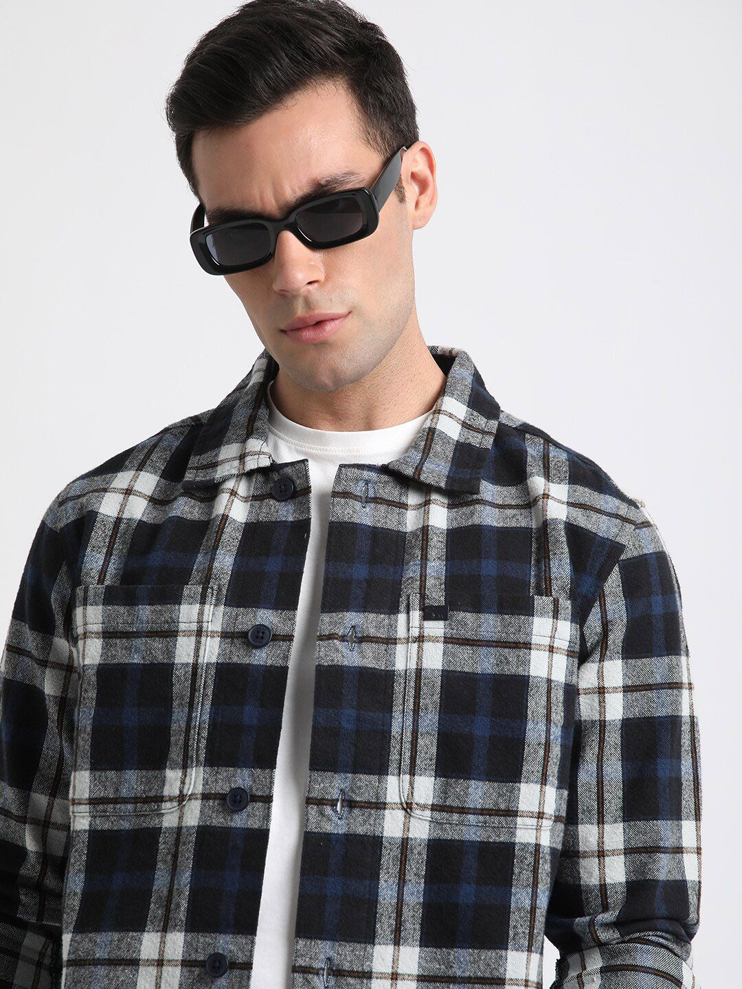 THE BEAR HOUSE Men Checked Regular Fit Heavy Flannel Pure Cotton Shacket - Image 6