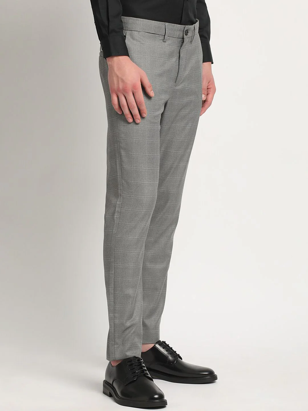 THE BEAR HOUSE Men Checked Tapered Fit Mid-Rise Formal Trousers - Image 2