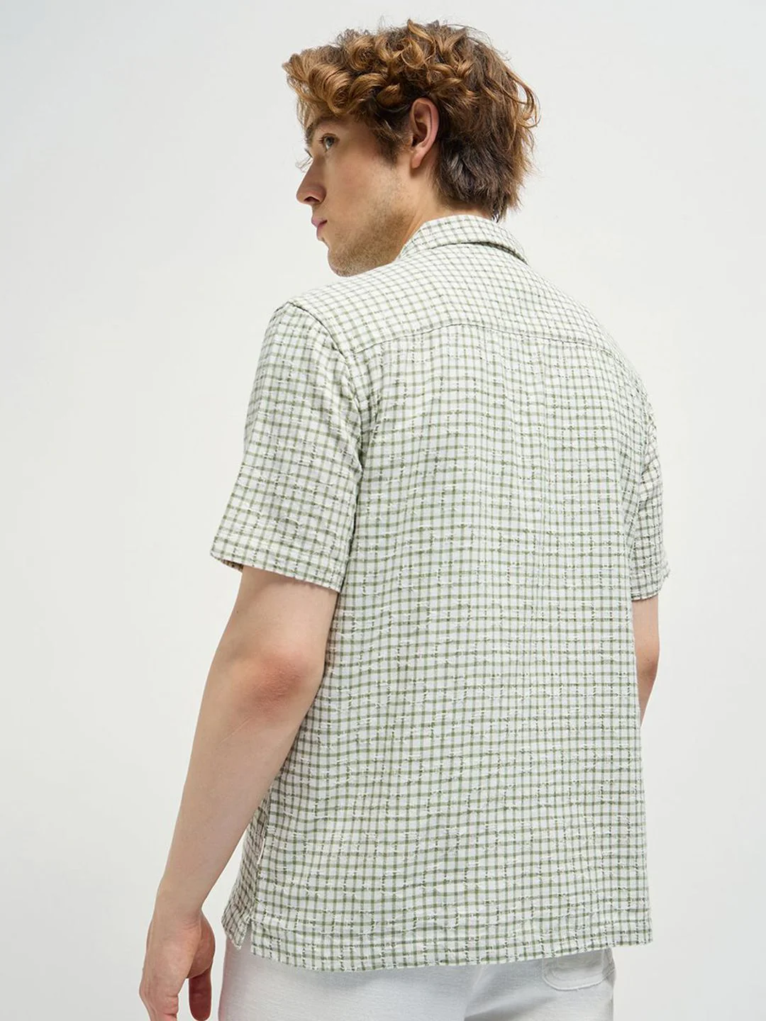 THE BEAR HOUSE Men Cuban Collar Micro Checked Cotton Casual Shirt - Image 4