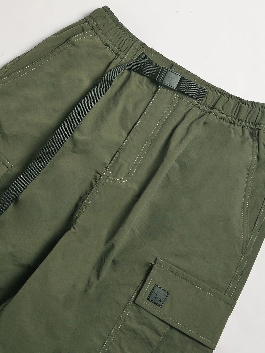 THE BEAR HOUSE Men Loose Fit Mid-Rise Easy Wash Cargos Trousers - Image 7