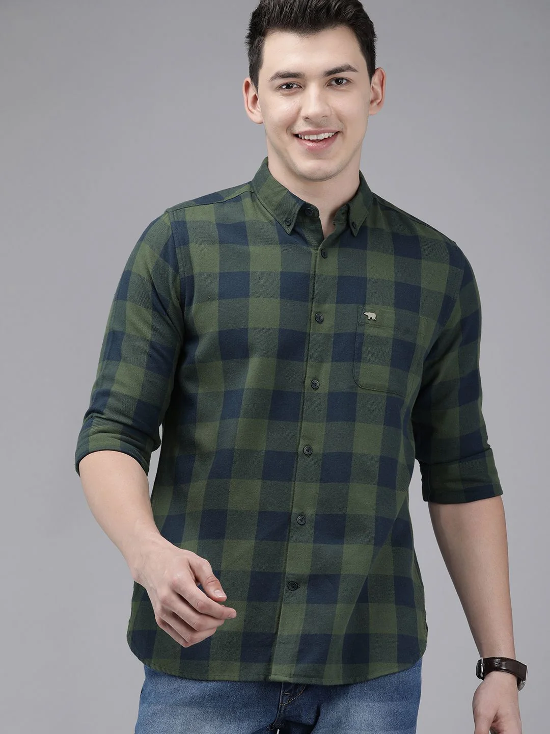 THE BEAR HOUSE Men Olive Green & Navy Blue Pure Cotton Slim Fit Checked Flannel Shirt - Image 5