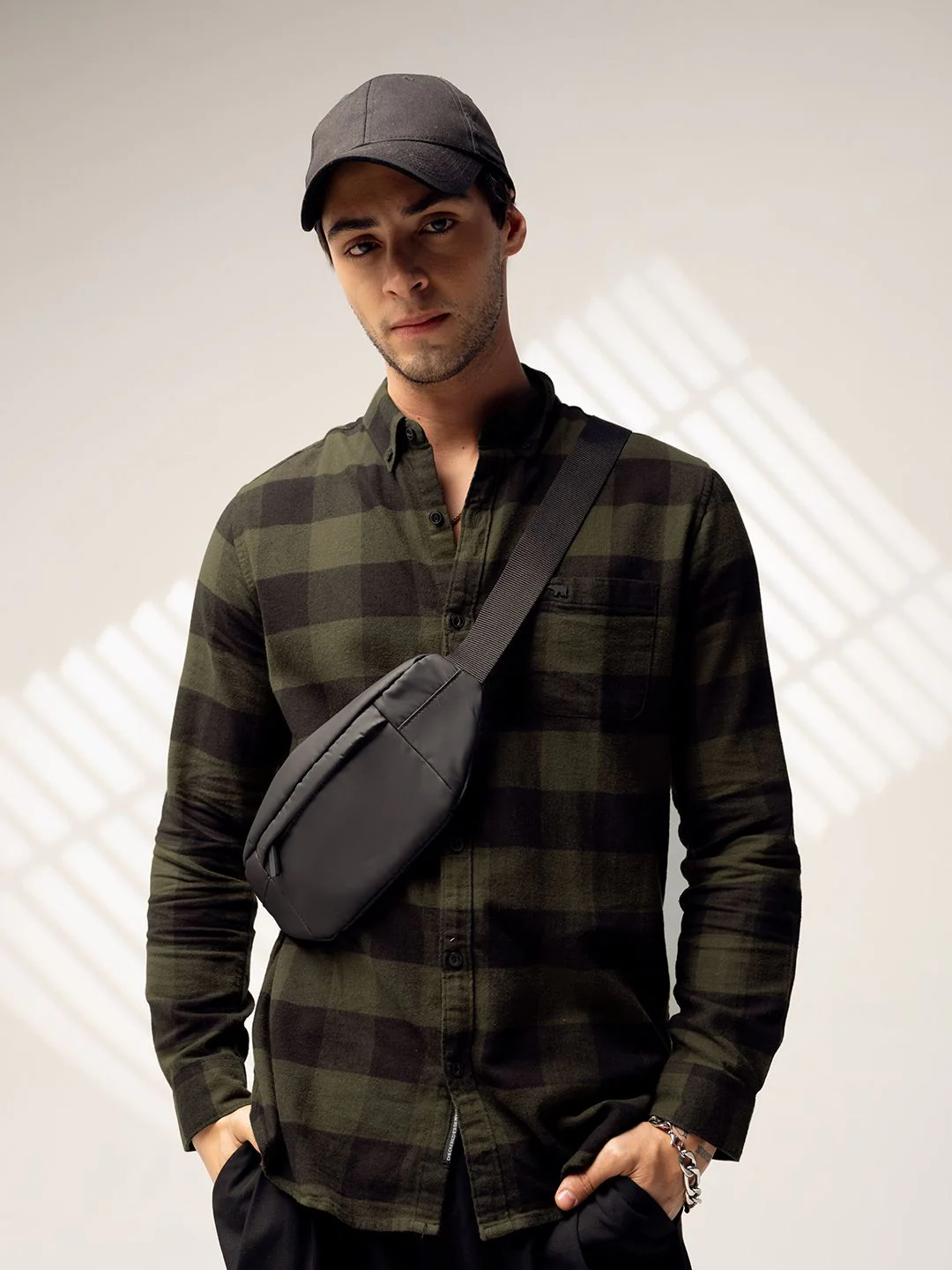 THE BEAR HOUSE Men Olive Green Slim Fit Pure Cotton Checked Casual Shirt - Image 6
