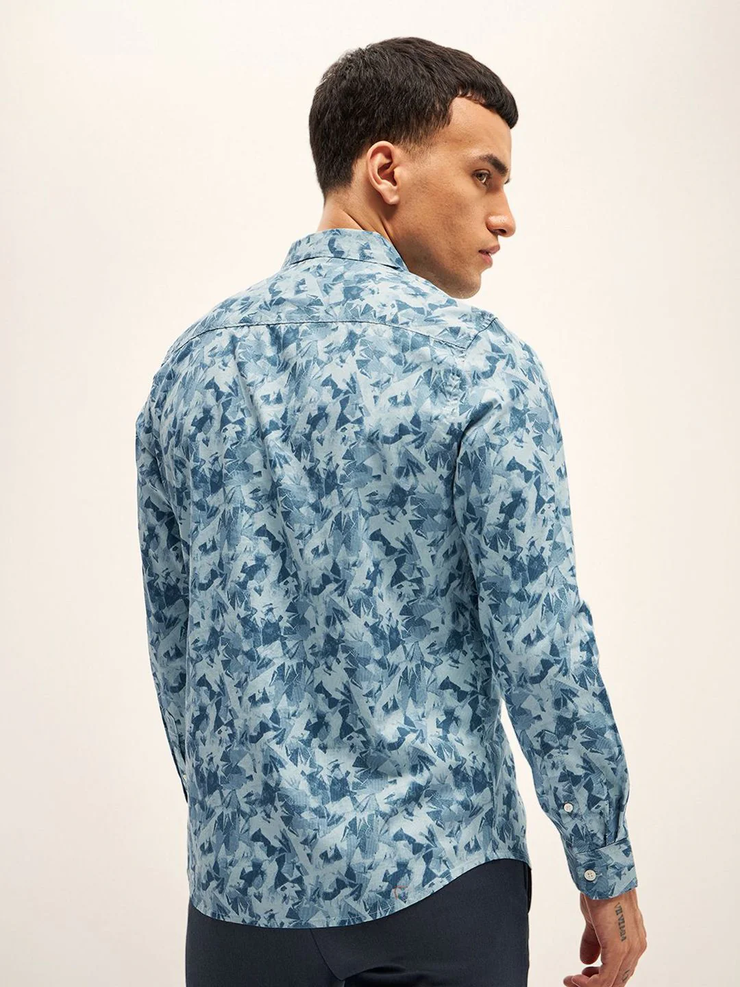 THE BEAR HOUSE Men Slim Fit Floral Printed Pure Cotton Casual Shirt - Image 5