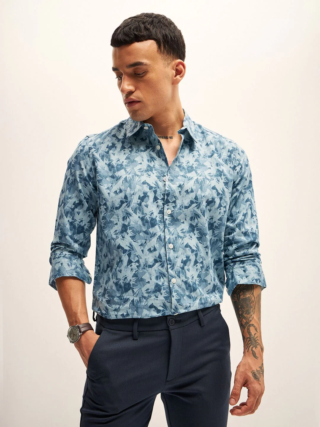 THE BEAR HOUSE Men Slim Fit Floral Printed Pure Cotton Casual Shirt - Image 6