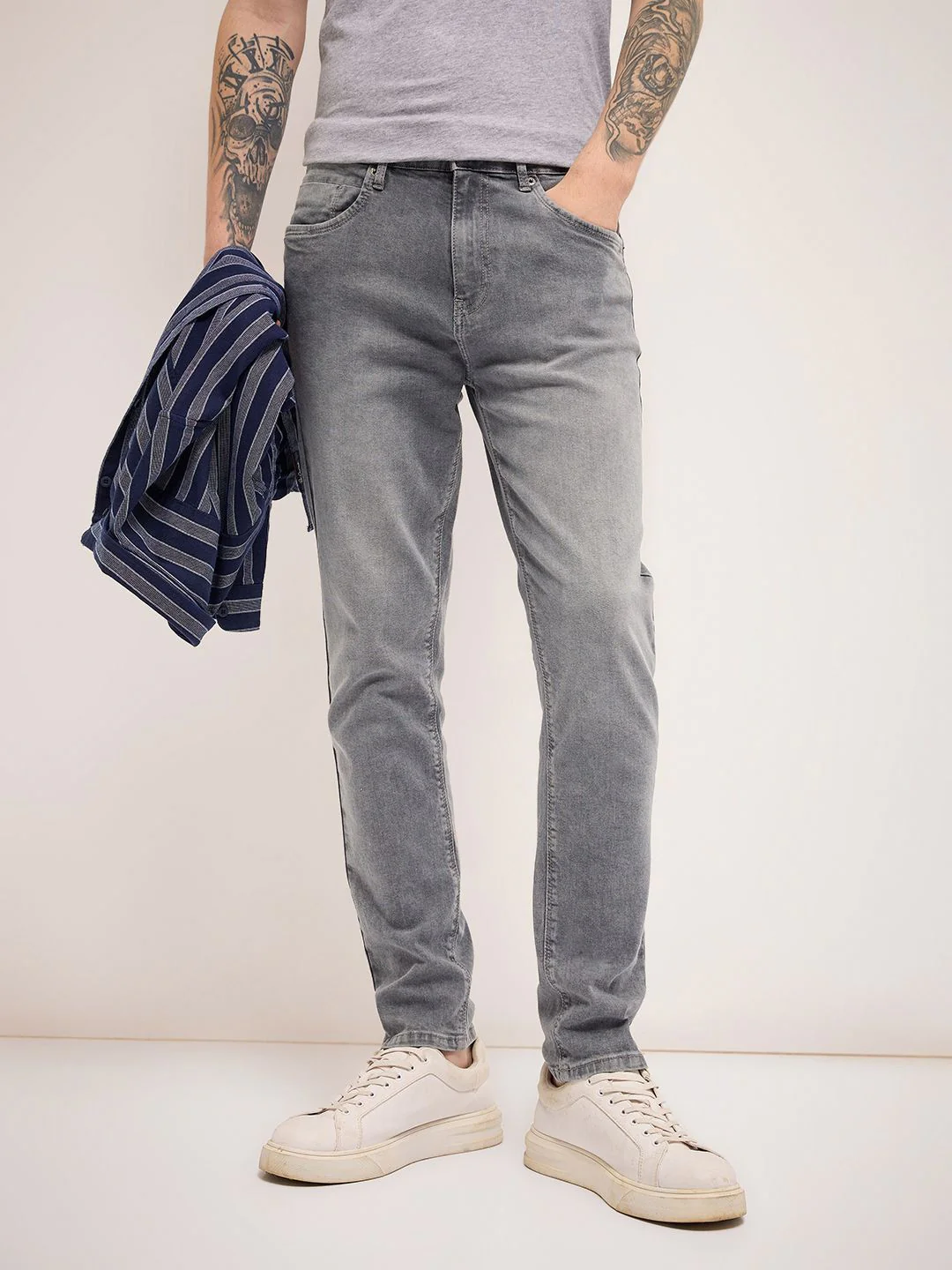 THE BEAR HOUSE Men Slim Fit Light Fade Jeans - Image 4