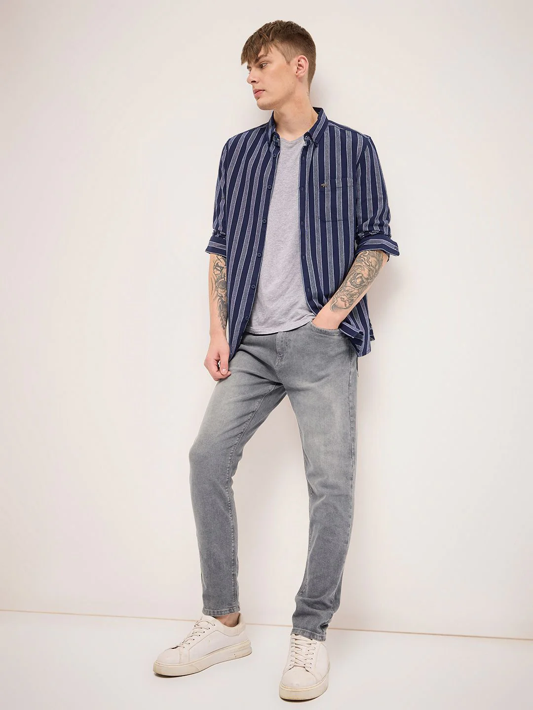 THE BEAR HOUSE Men Slim Fit Light Fade Jeans - Image 5