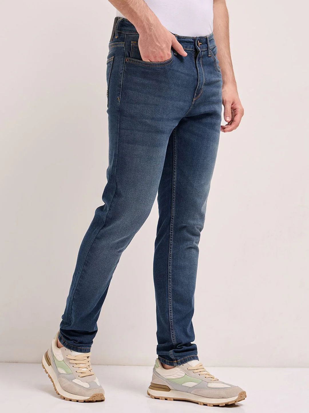 THE BEAR HOUSE Men Slim Fit Light Fade Jeans - Image 2