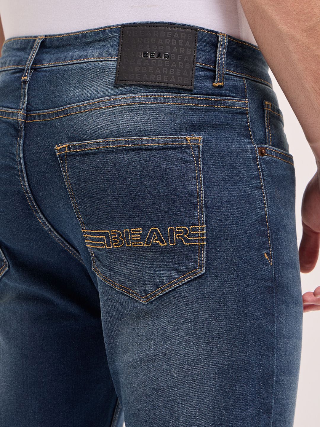 THE BEAR HOUSE Men Slim Fit Light Fade Jeans - Image 6