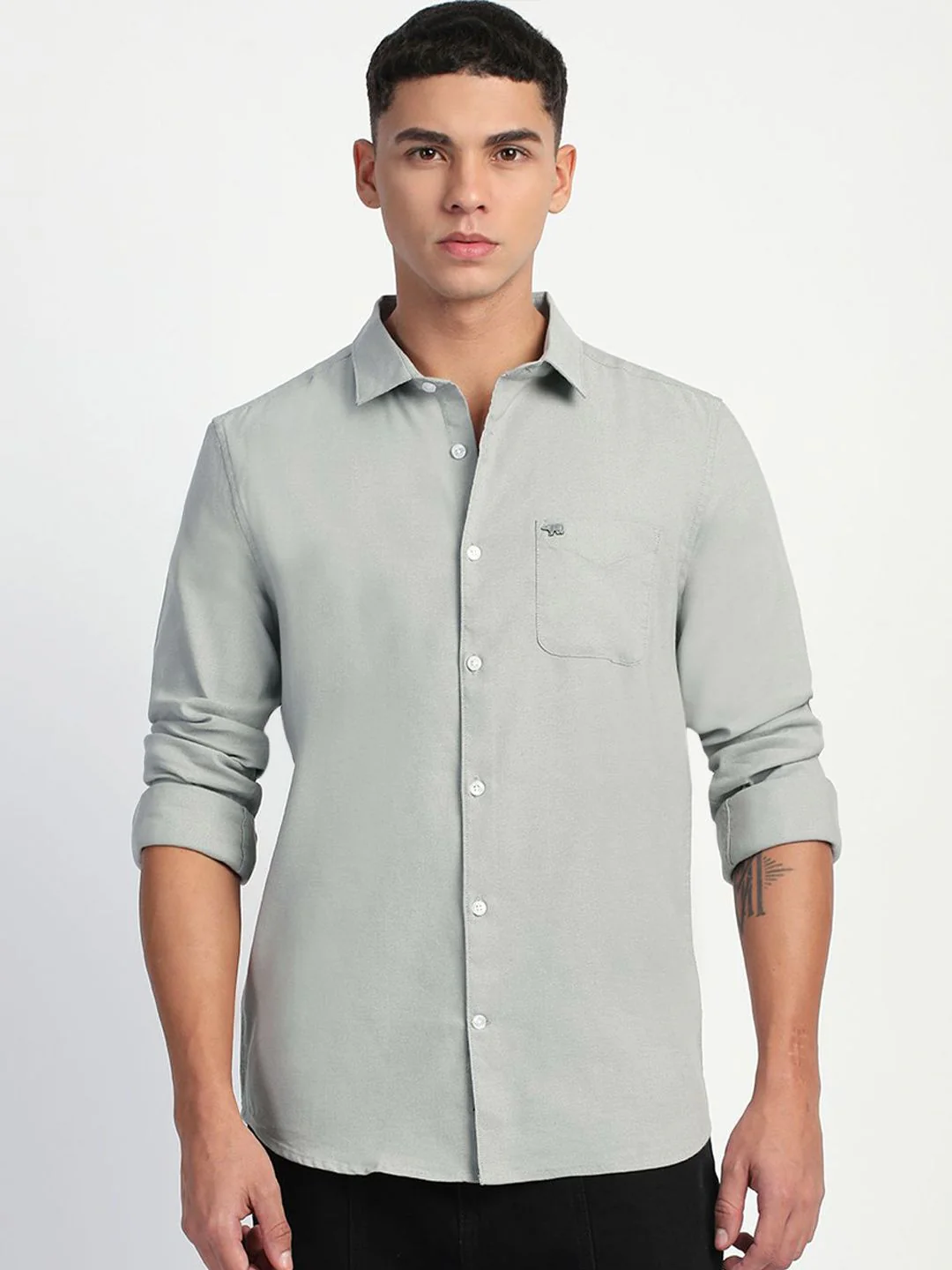 THE BEAR HOUSE Men Slim Fit Opaque Solid Casual Shirt - Image 2