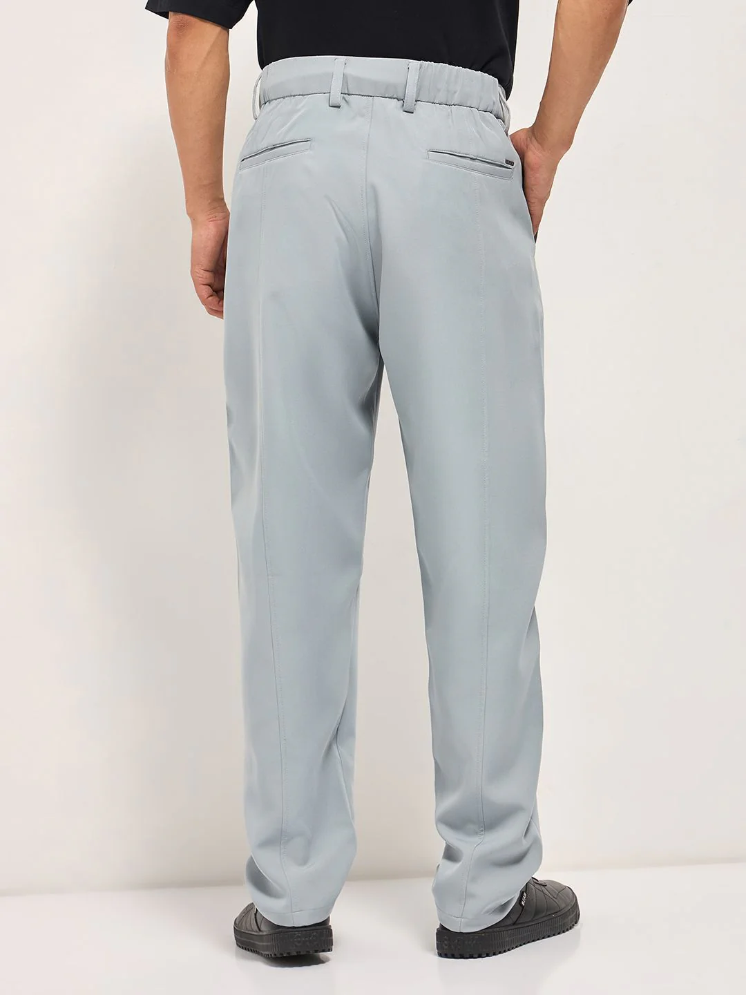 THE BEAR HOUSE Men Solid Baggy Fit Casual Trouser - Image 3
