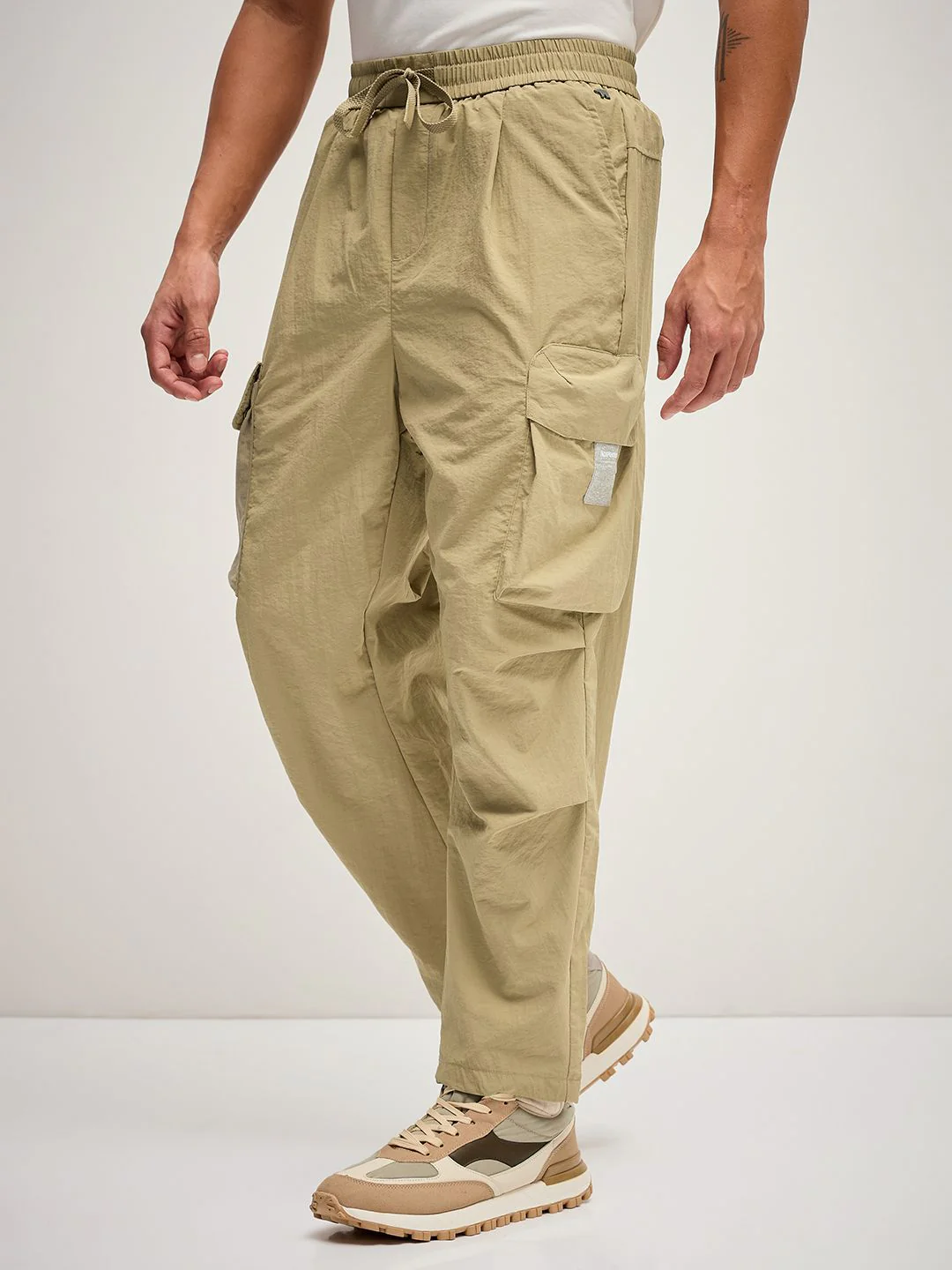 THE BEAR HOUSE Men Solid Cargo Trouser - Image 2