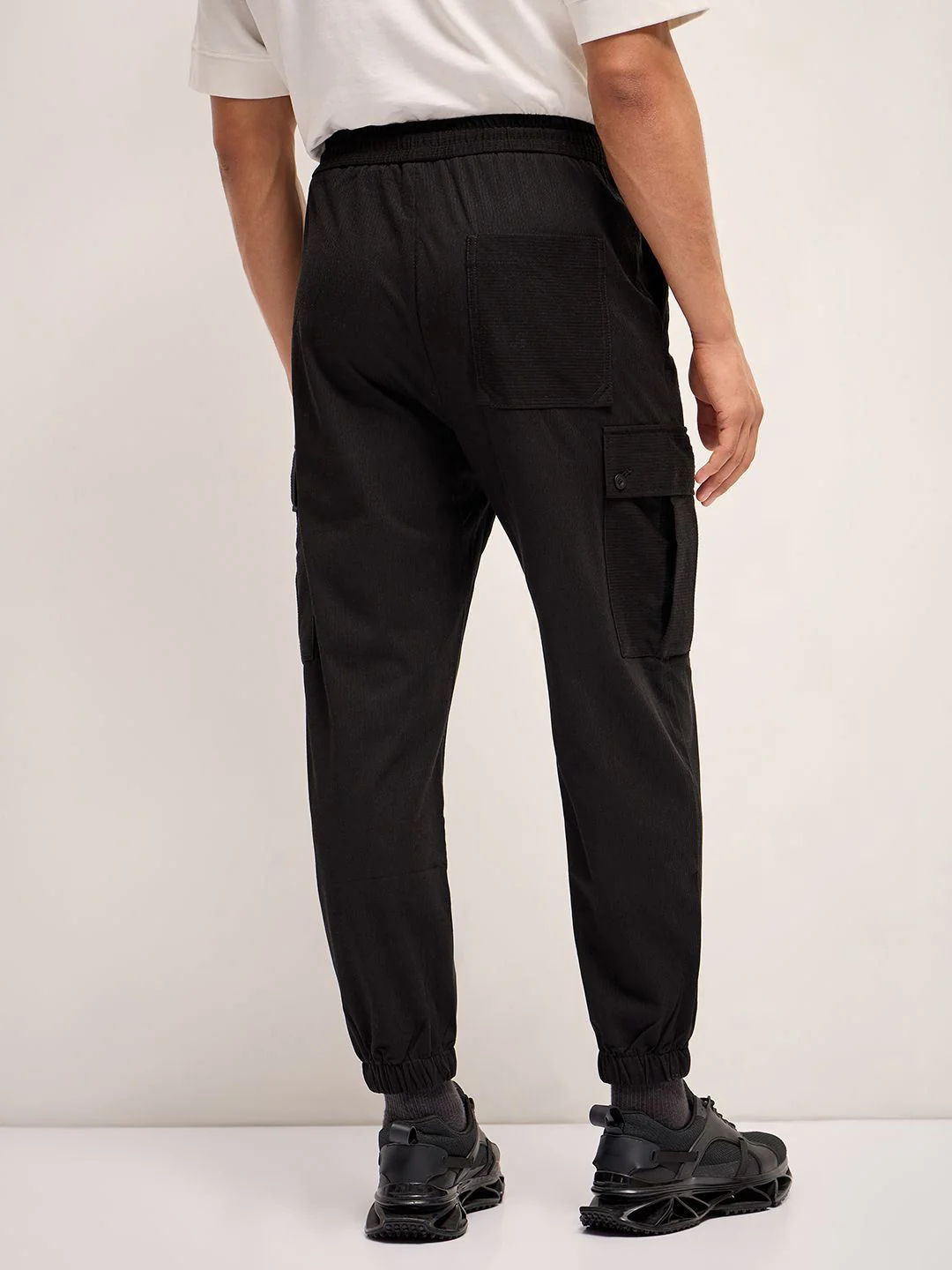 THE BEAR HOUSE Men Solid Cargo Trouser - Image 3