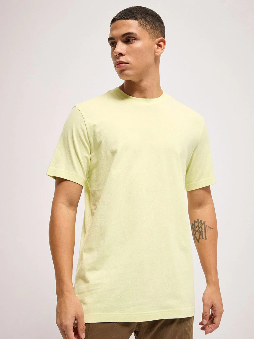 THE BEAR HOUSE Men Solid Round Neck Pure Cotton Relaxed Fit T-shirt - Image 2