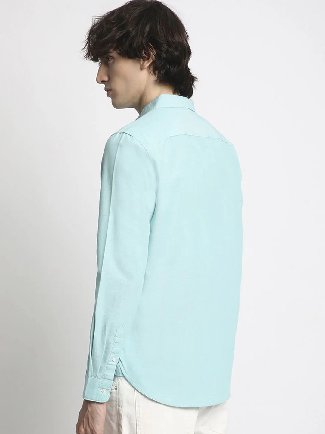 THE BEAR HOUSE Men Solid Slim Fit Button-Down Collar Pure Cotton Casual Shirt - Image 4