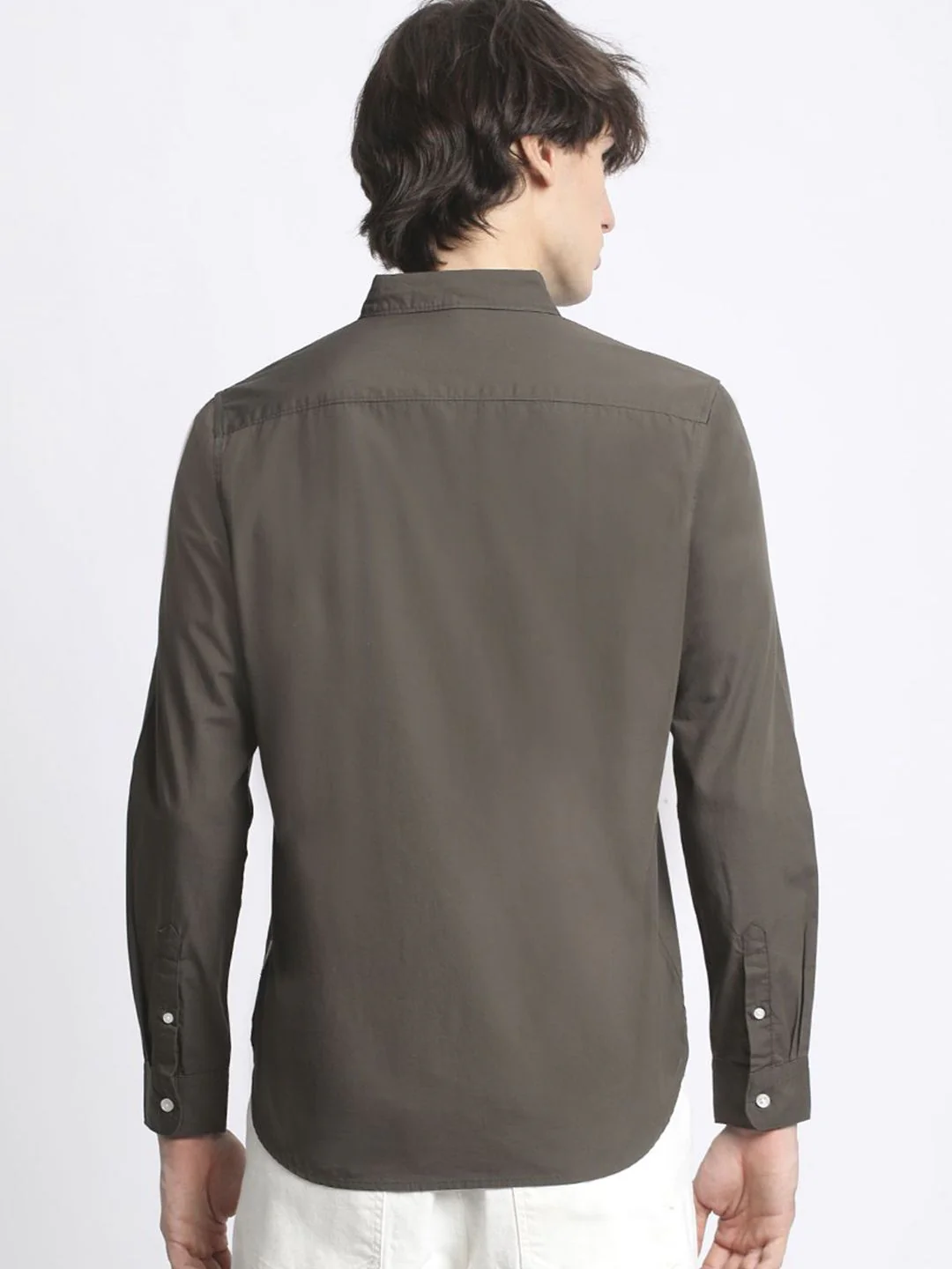 THE BEAR HOUSE Men Solid Slim Fit Button-Down Collar Pure Cotton Casual Shirt - Image 4