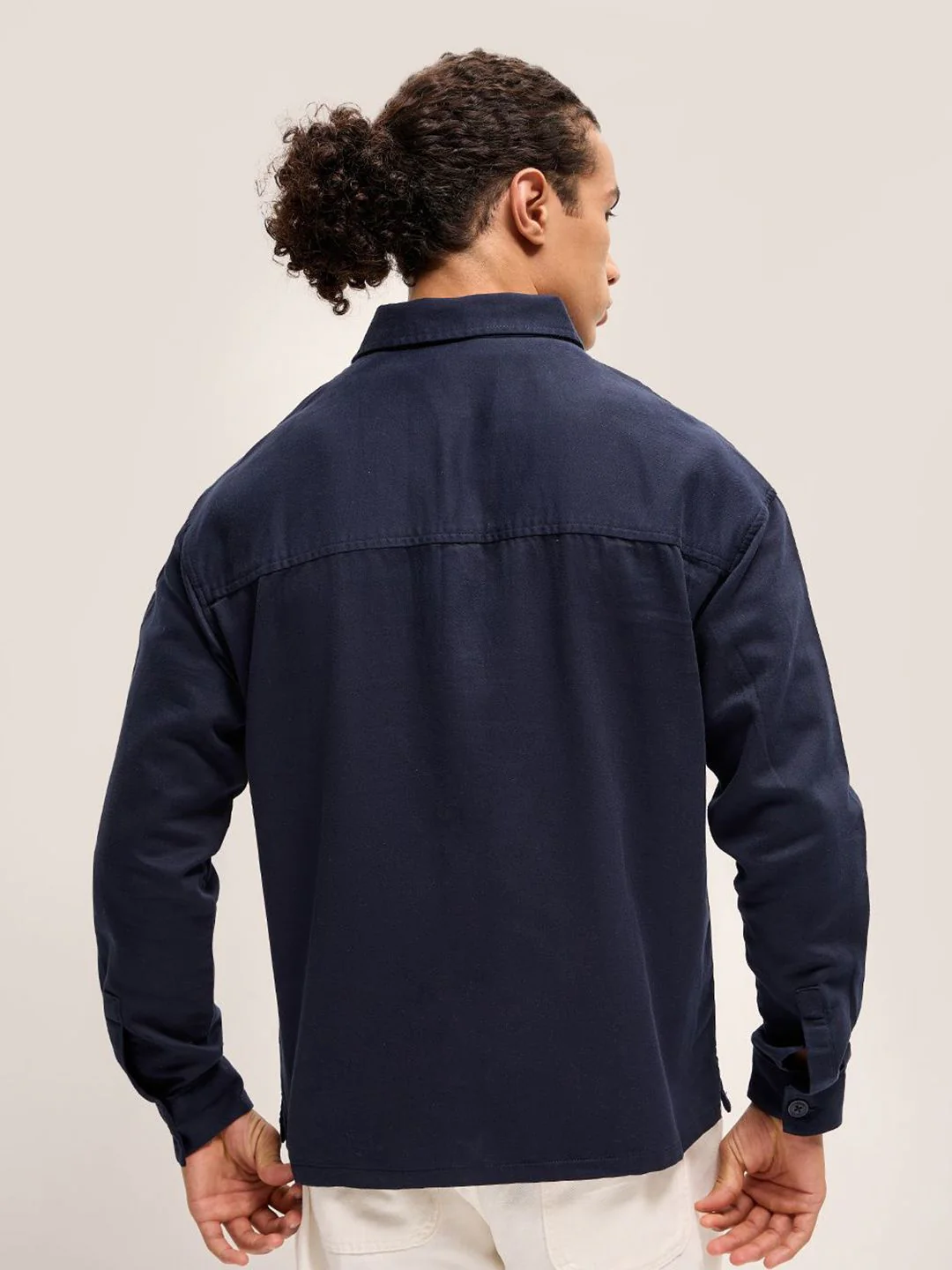 THE BEAR HOUSE Men Solid Spread Collar Oversized Shirt - Image 5