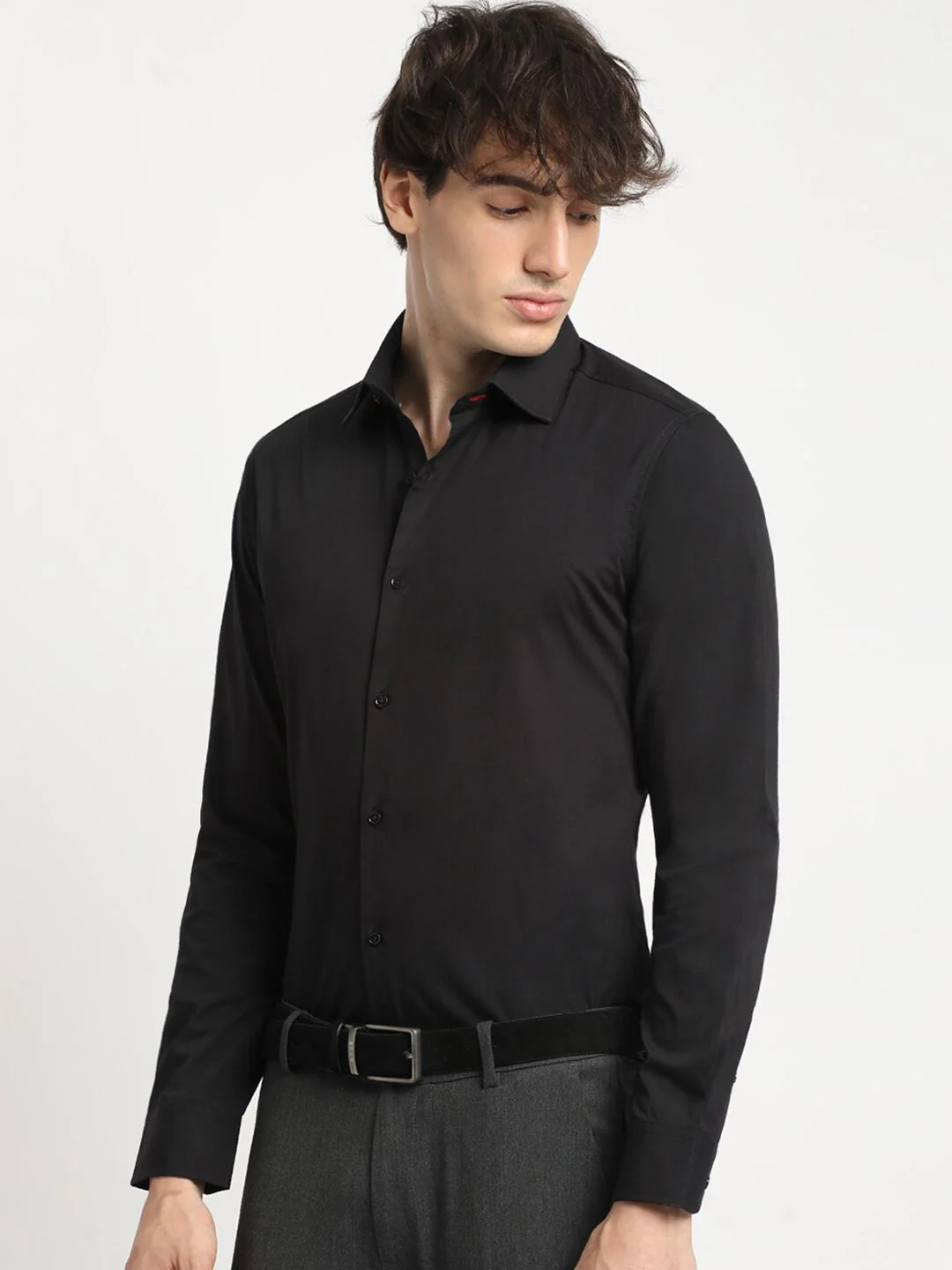 THE BEAR HOUSE Men Solid Tailored Fit Formal Shirt - Image 5