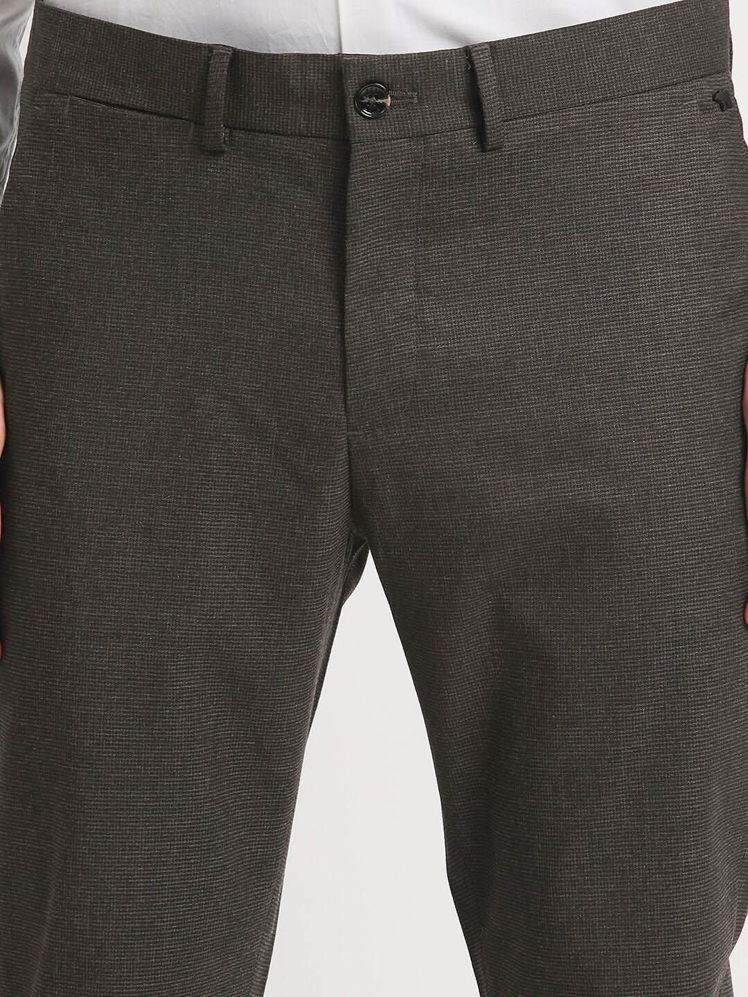 THE BEAR HOUSE Men Solid Tapered Fit Mid-Rise Formal Trousers - Image 6
