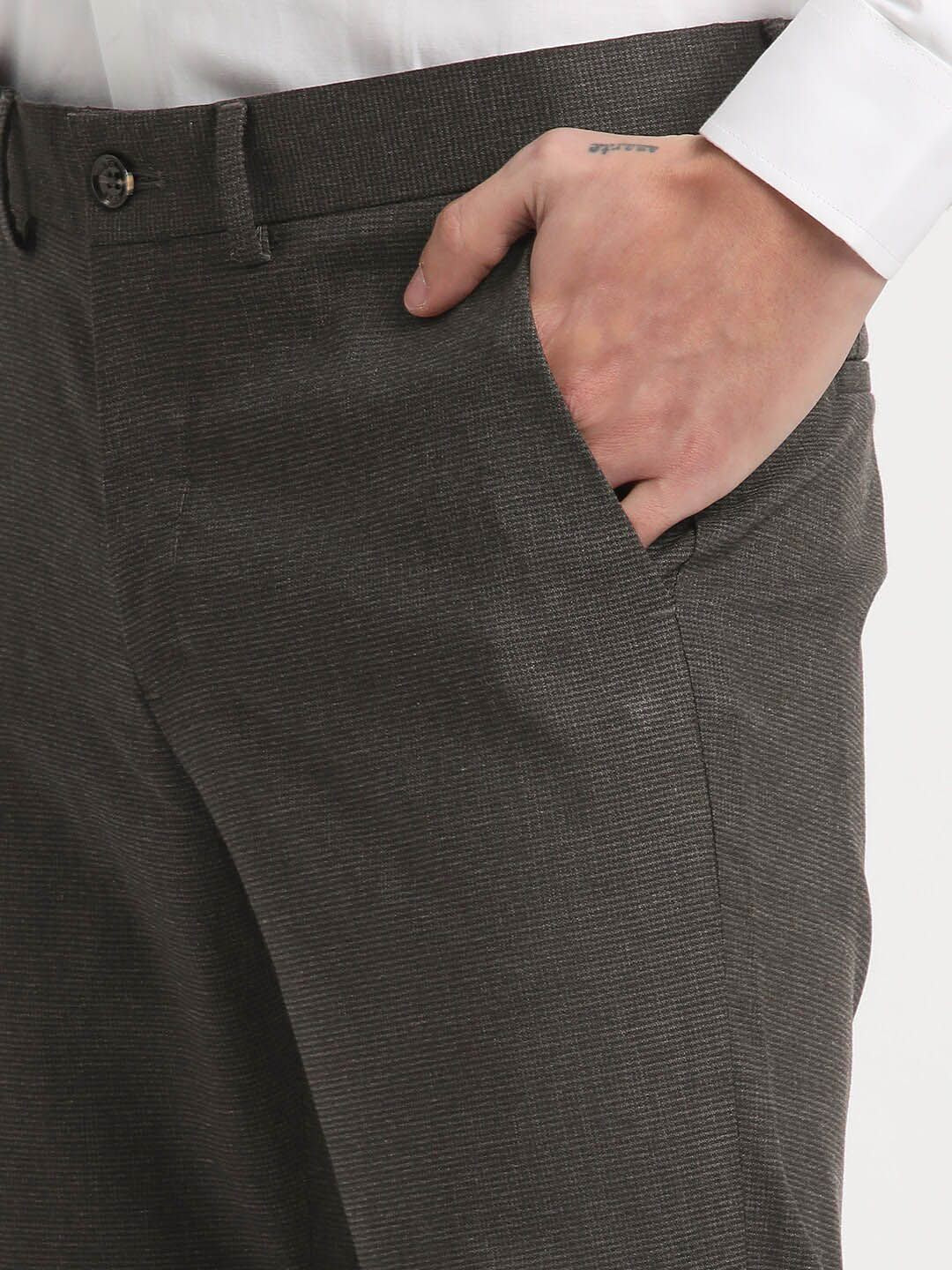 THE BEAR HOUSE Men Solid Tapered Fit Mid-Rise Formal Trousers - Image 7