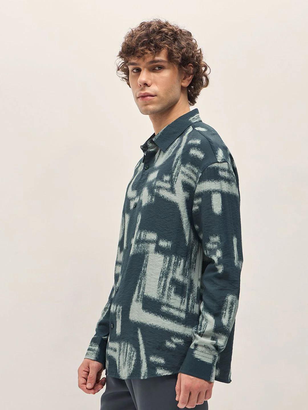 THE BEAR HOUSE Men Spread Collar Abstract Printed Relaxed Fit Casual Shirt - Image 5