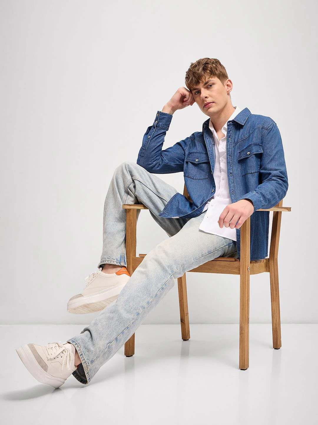 THE BEAR HOUSE Men Spread Collar Faded Pure Cotton Relaxed Fit Casual Shirt - Image 6