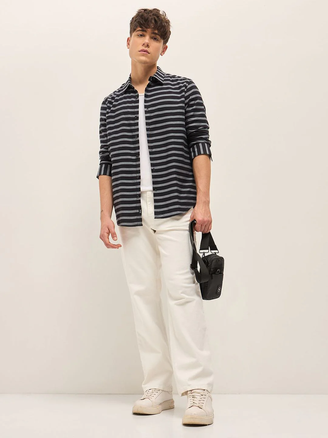 THE BEAR HOUSE Men Spread Collar Horizontal Striped Pure Cotton Slim Fit Casual Shirt - Image 6