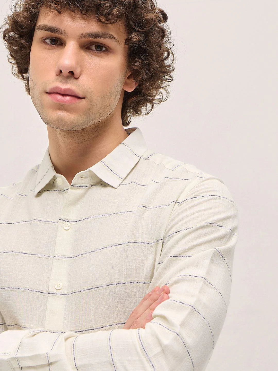 THE BEAR HOUSE Men Spread Collar Horizontal Striped Slim Fit Casual Shirt - Image 2