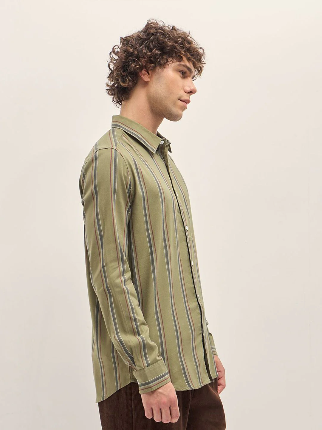 THE BEAR HOUSE Men Spread Collar Vertical Striped Cotton Slim Fit Casual Shirt - Image 5