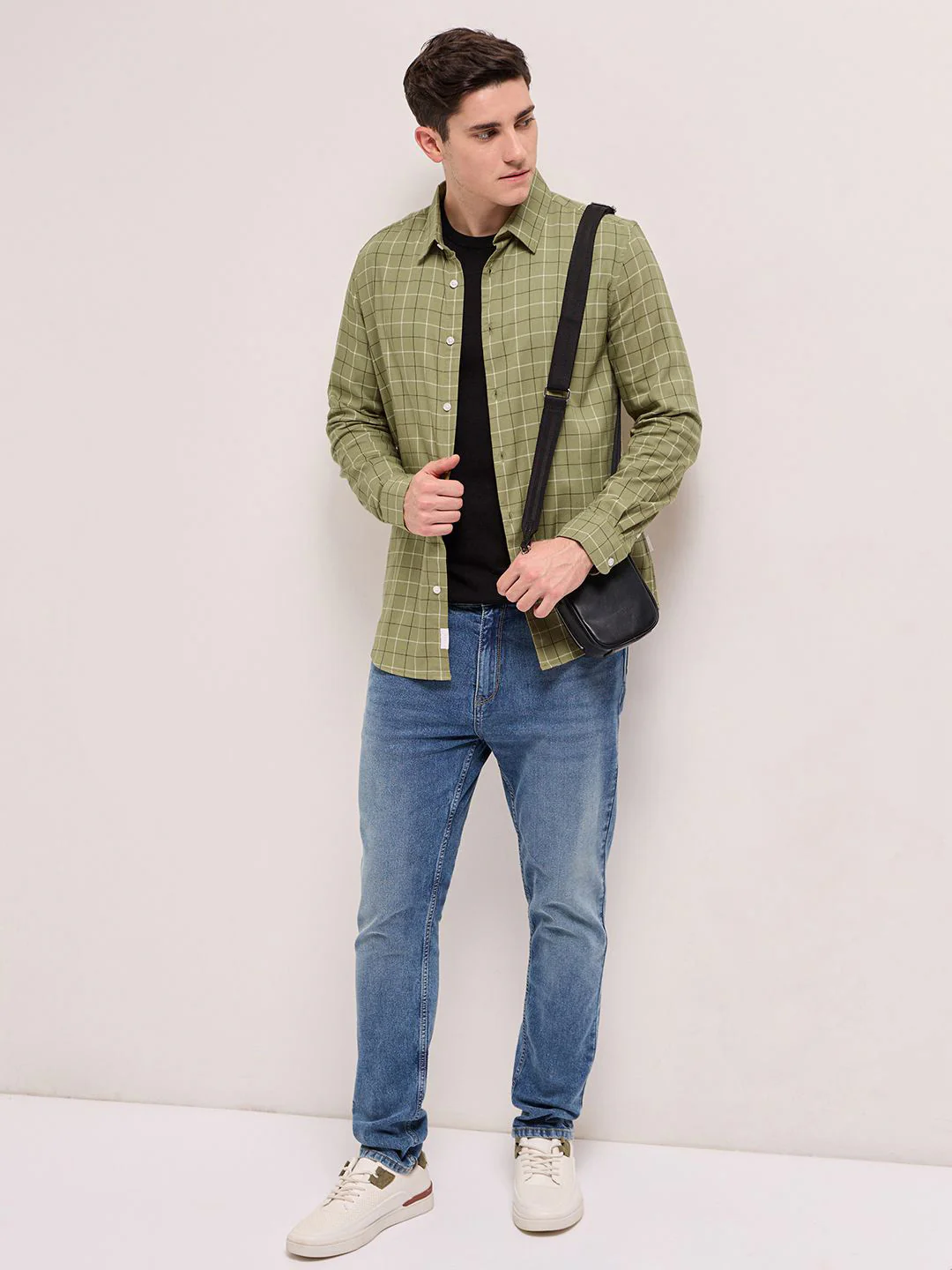THE BEAR HOUSE Men Spread Collar Windowpane Checked Cotton Slim Fit Casual Shirt - Image 6