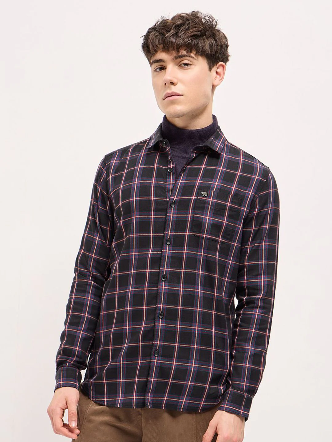 THE BEAR HOUSE Men Spread Collar Windowpane Checked Cotton Slim Fit Shirt - Image 2
